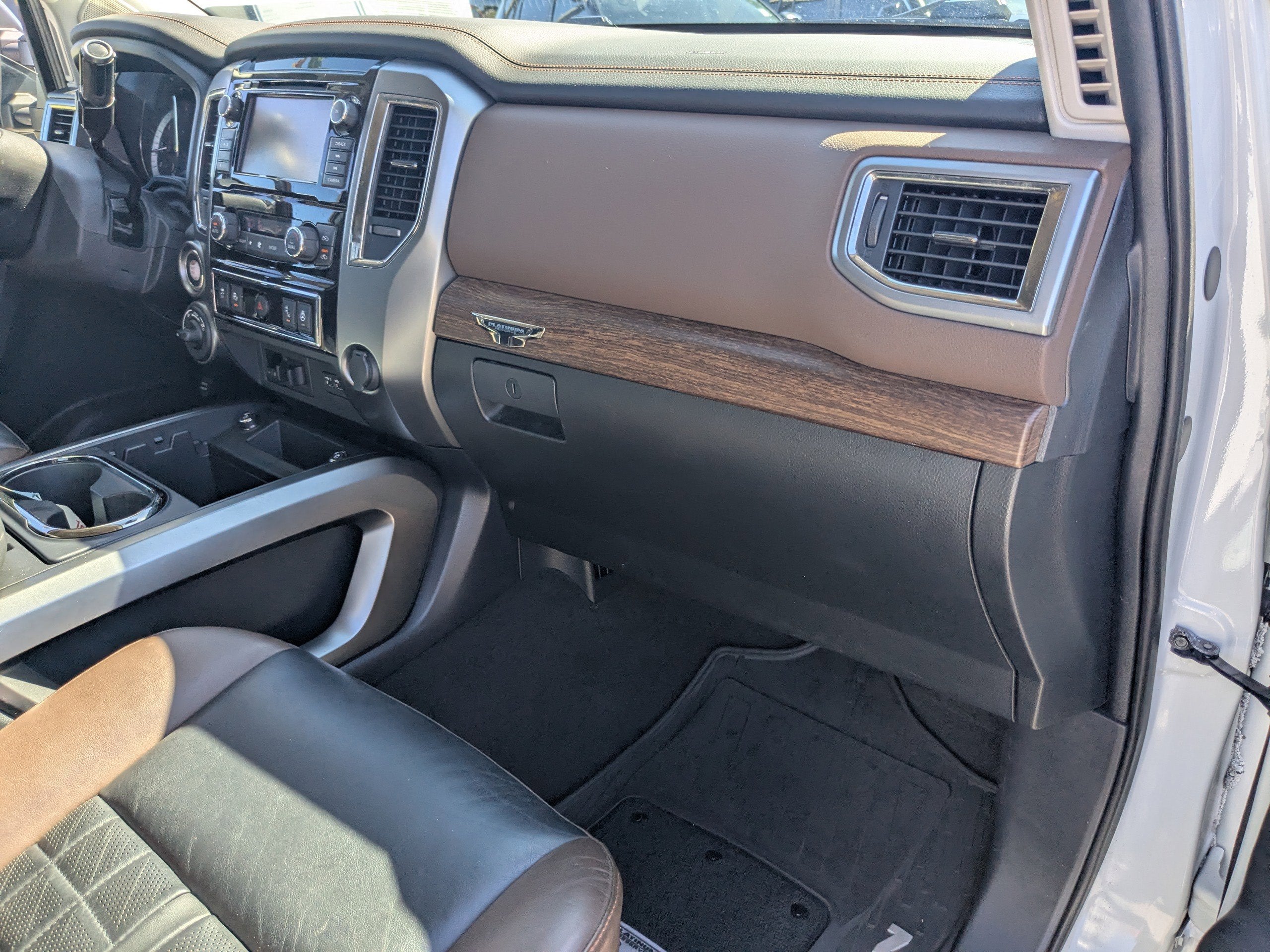 2019 Nissan TITAN XD Platinum Reserve Diesel