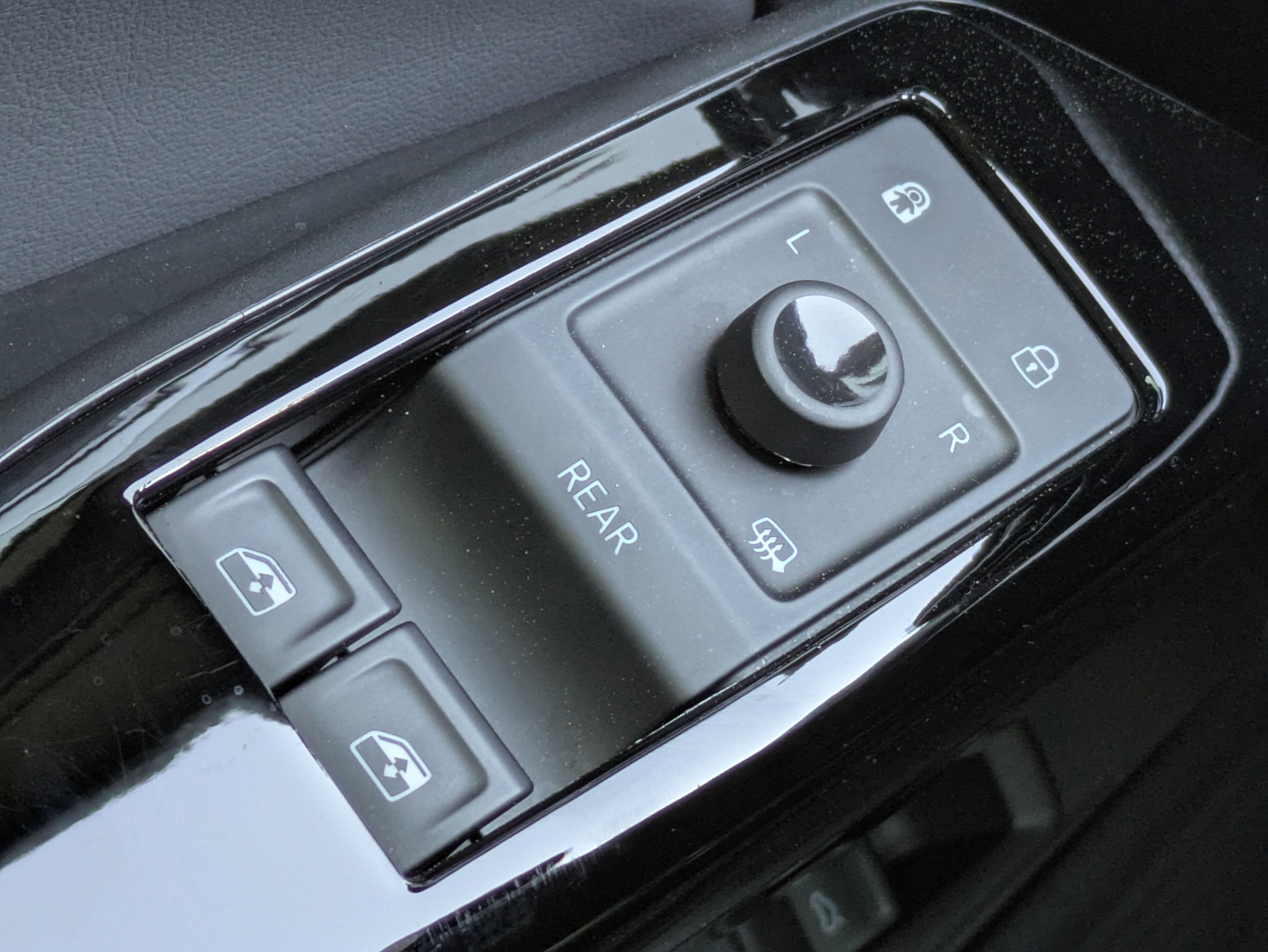 2023 Volkswagen ID.4 AWD Pro S