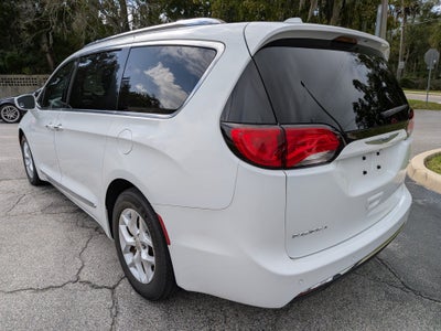 2018 Chrysler Pacifica Touring L Plus