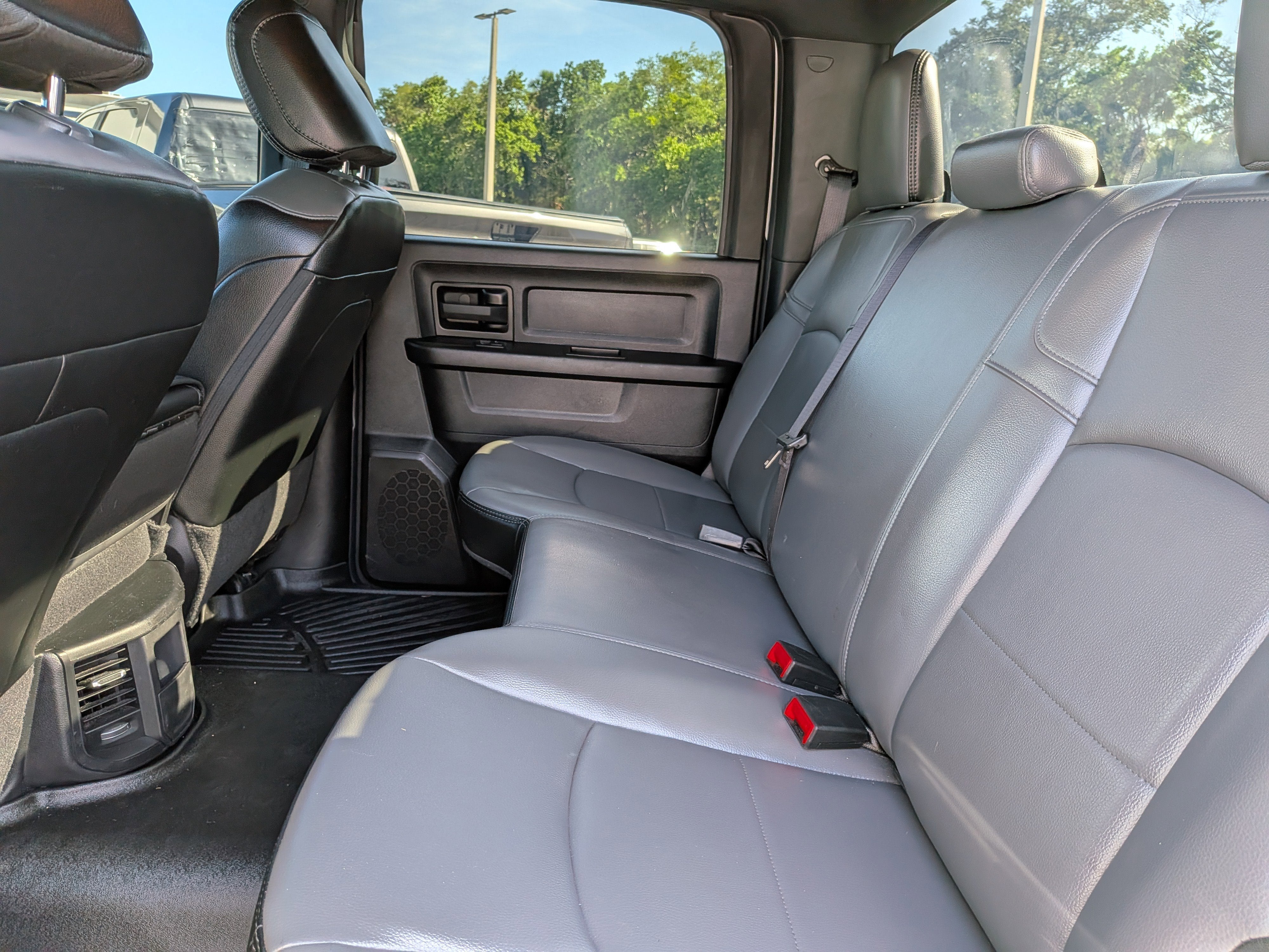 2024 RAM 2500 Tradesman Crew Cab 4x4 6'4" Box