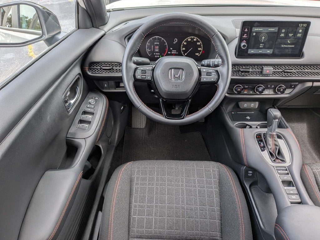 2026 Honda HR-V 2WD Sport