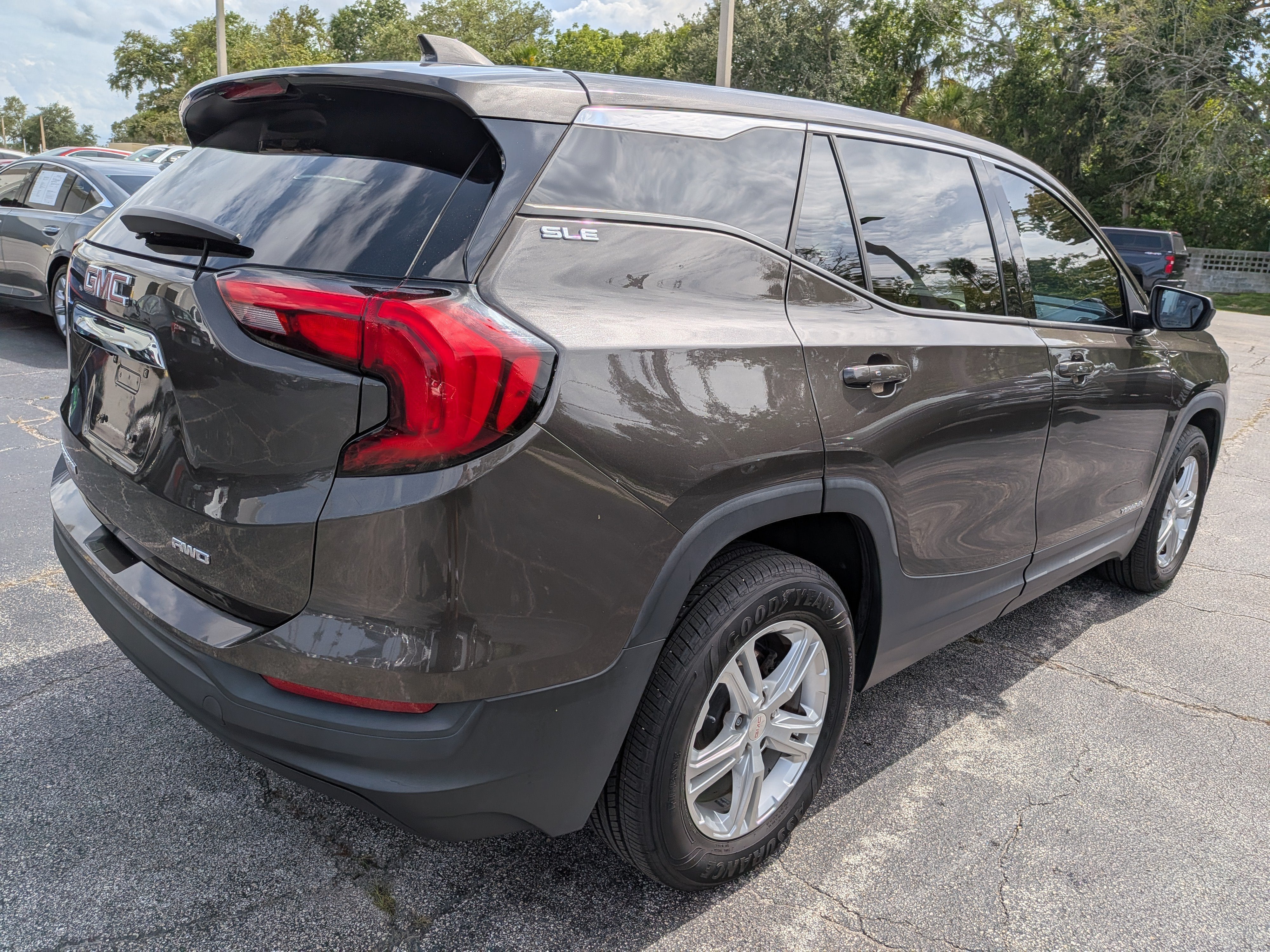 2020 GMC Terrain SLE