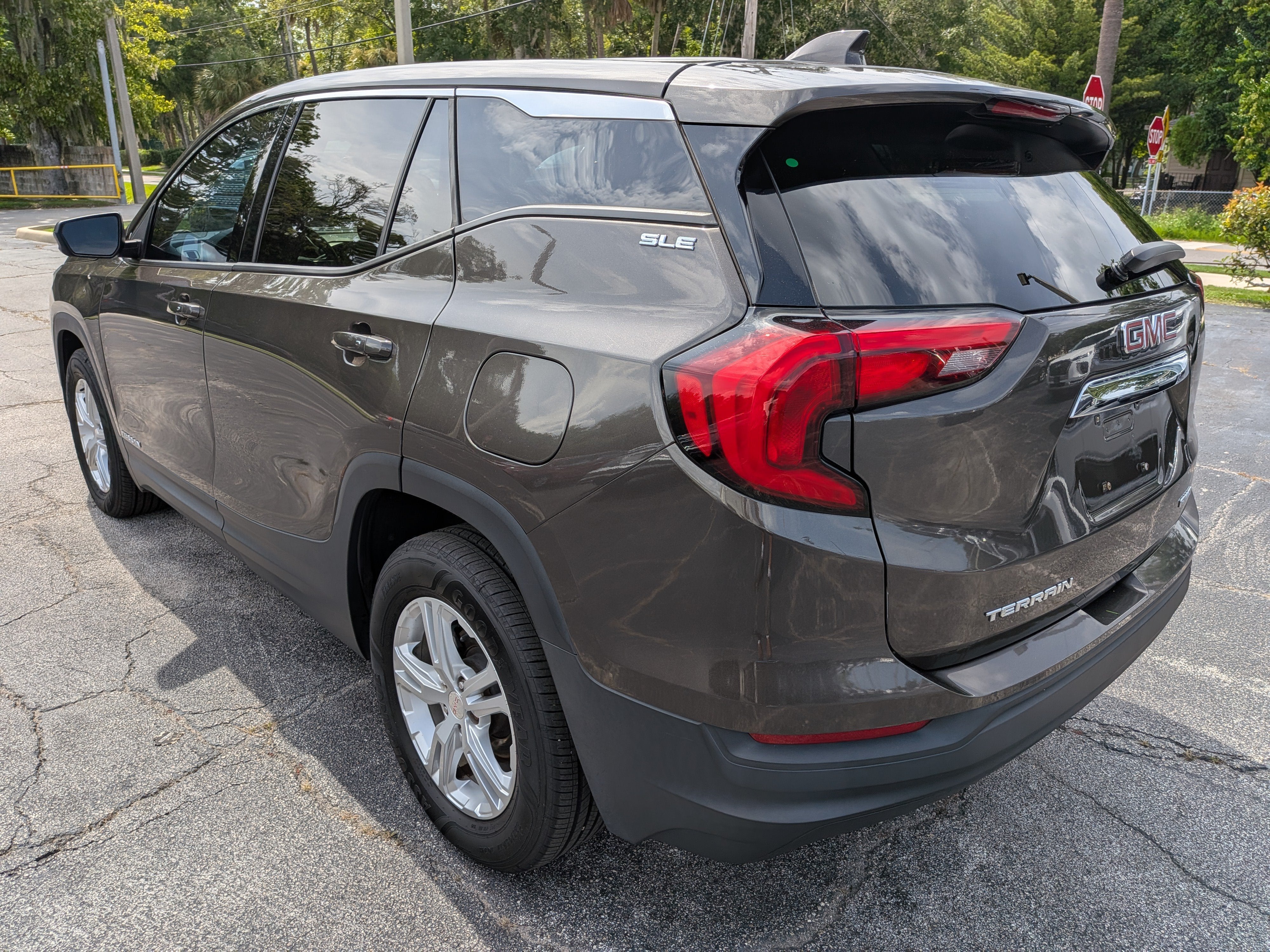 2020 GMC Terrain SLE