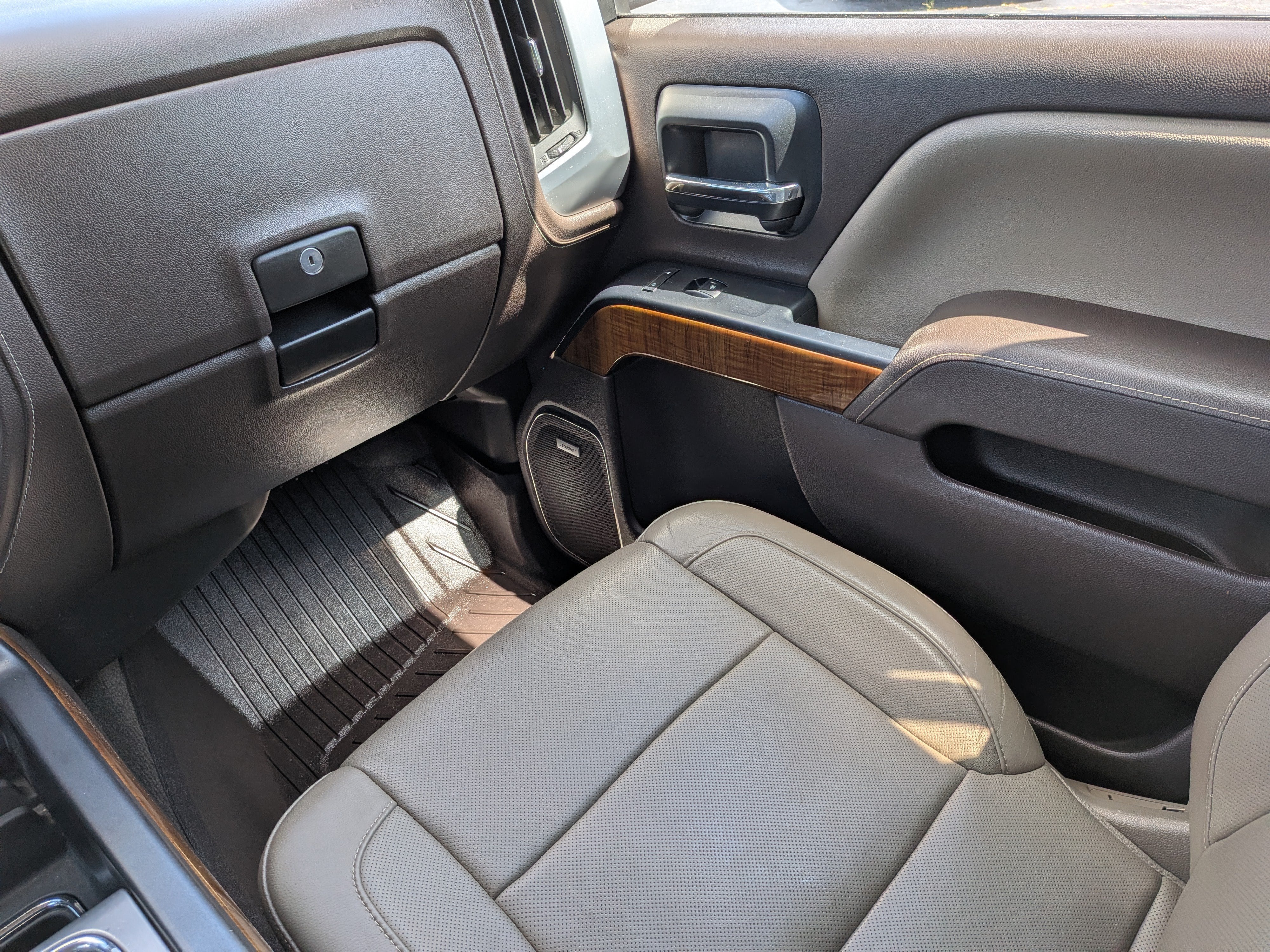 2017 GMC Sierra 1500 SLT - Photo 16
