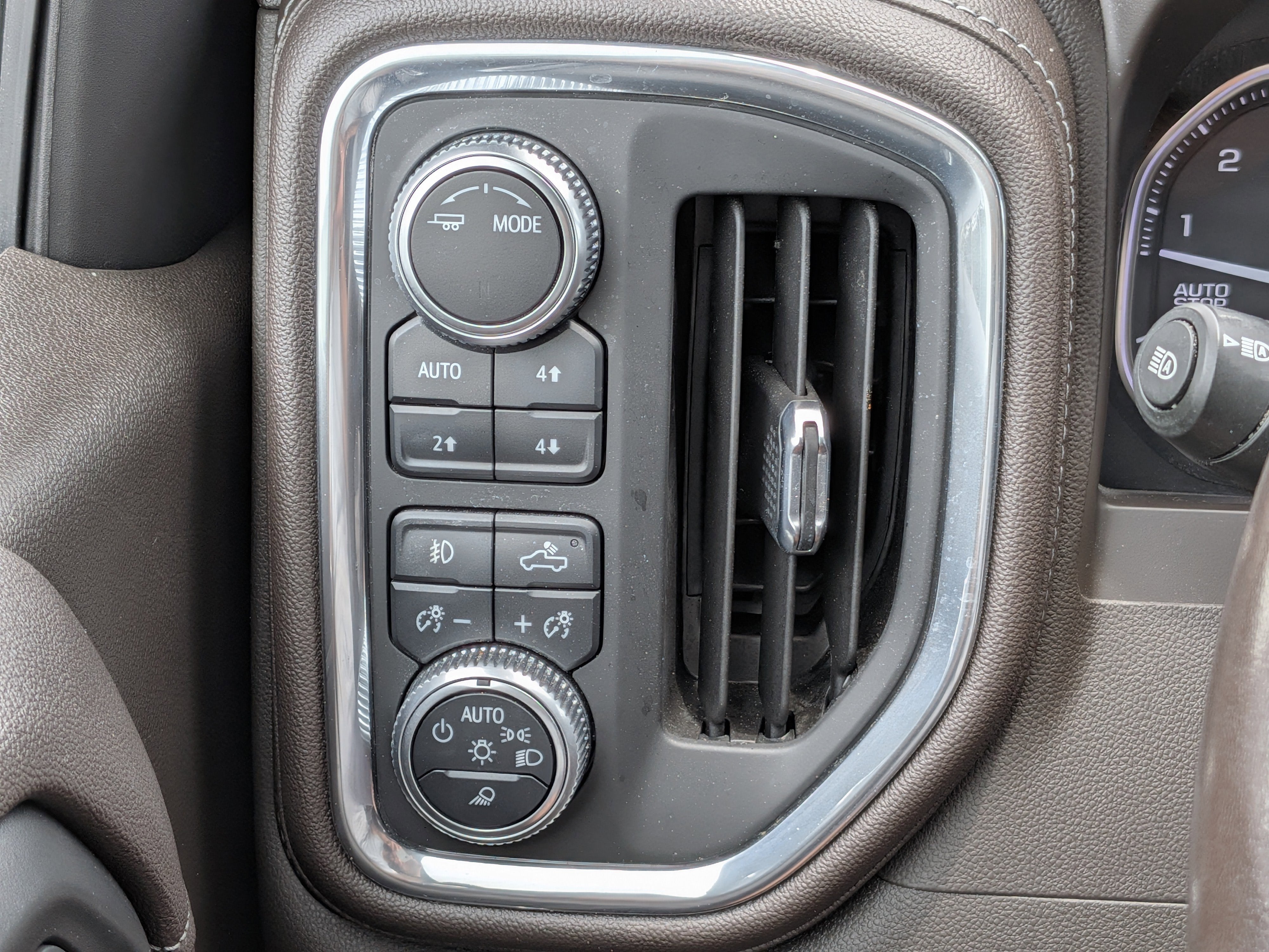 2020 GMC Sierra 1500 SLT - Photo 26