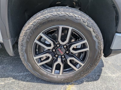2025 GMC Sierra 1500 AT4