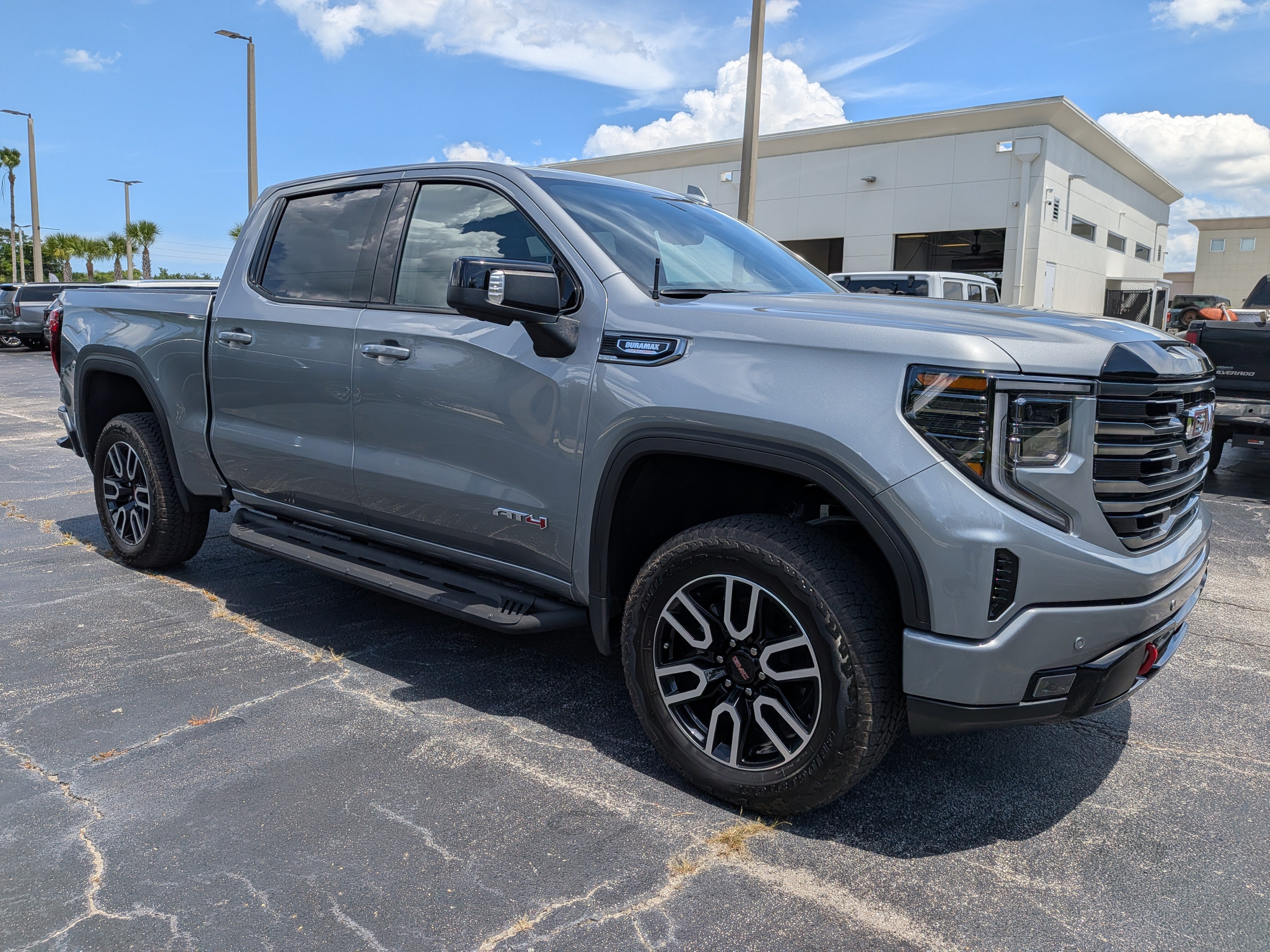 2025 GMC Sierra 1500 AT4