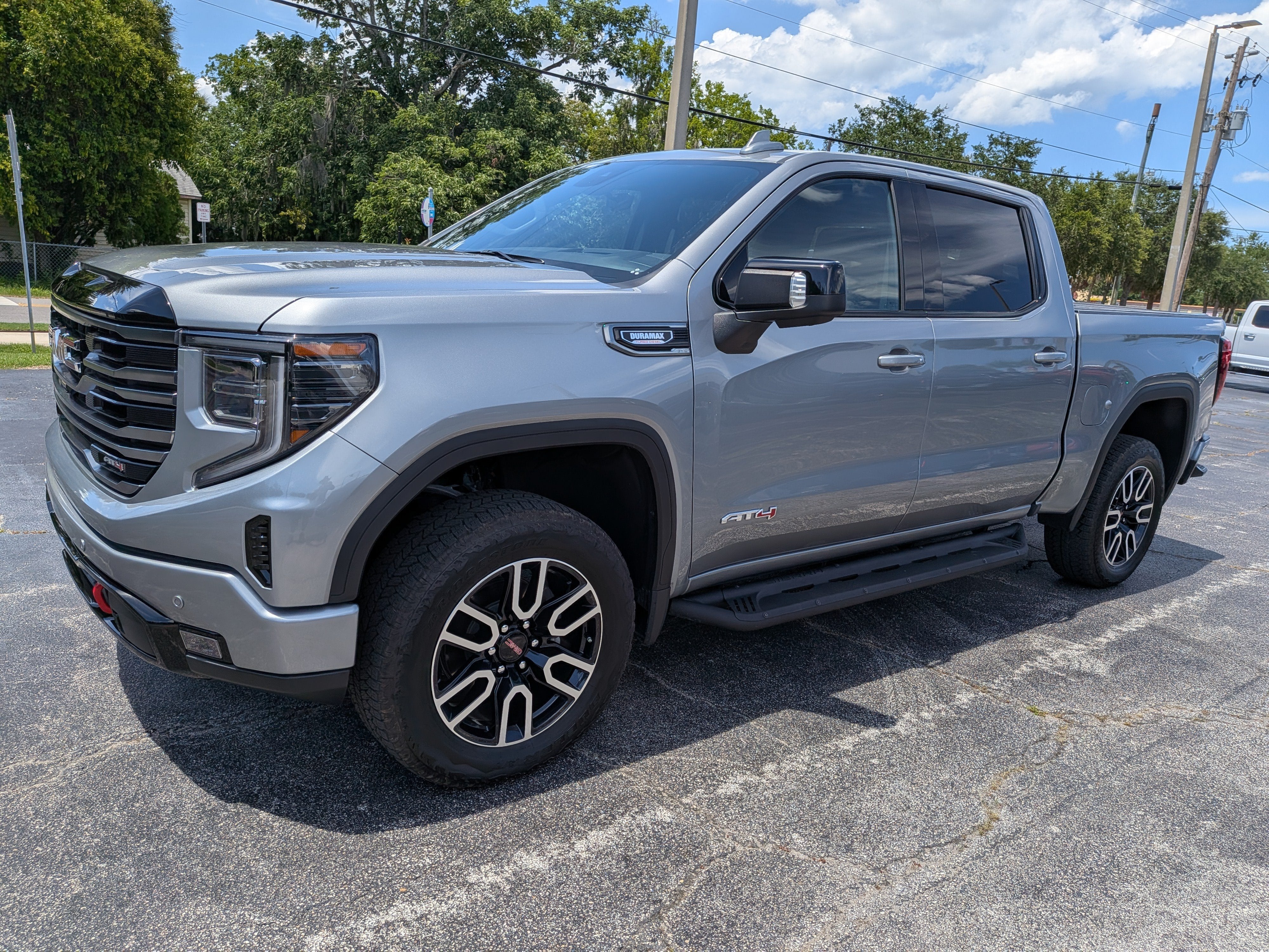 2025 GMC Sierra 1500 AT4