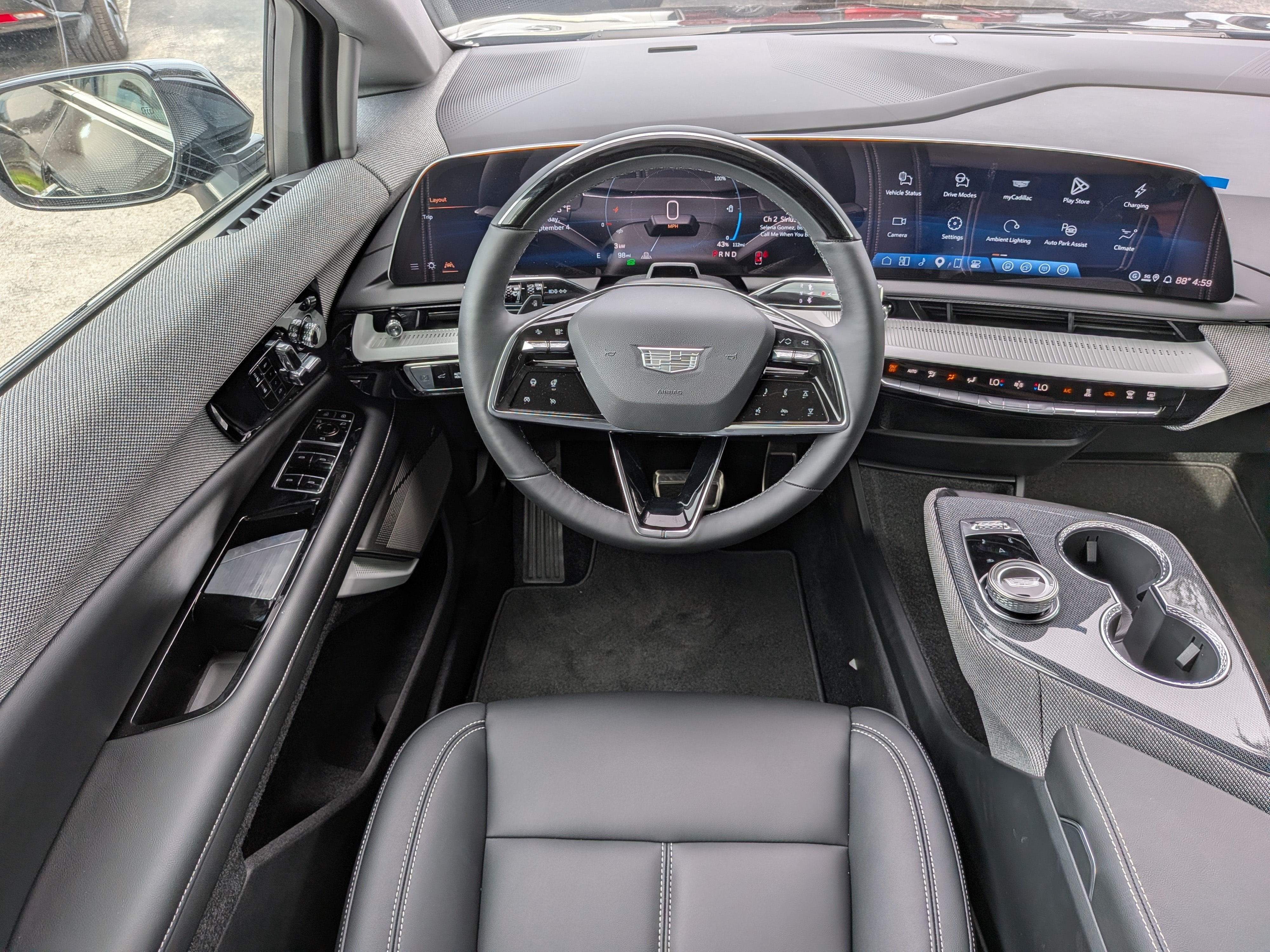 2027 Cadillac OPTIQ Luxury