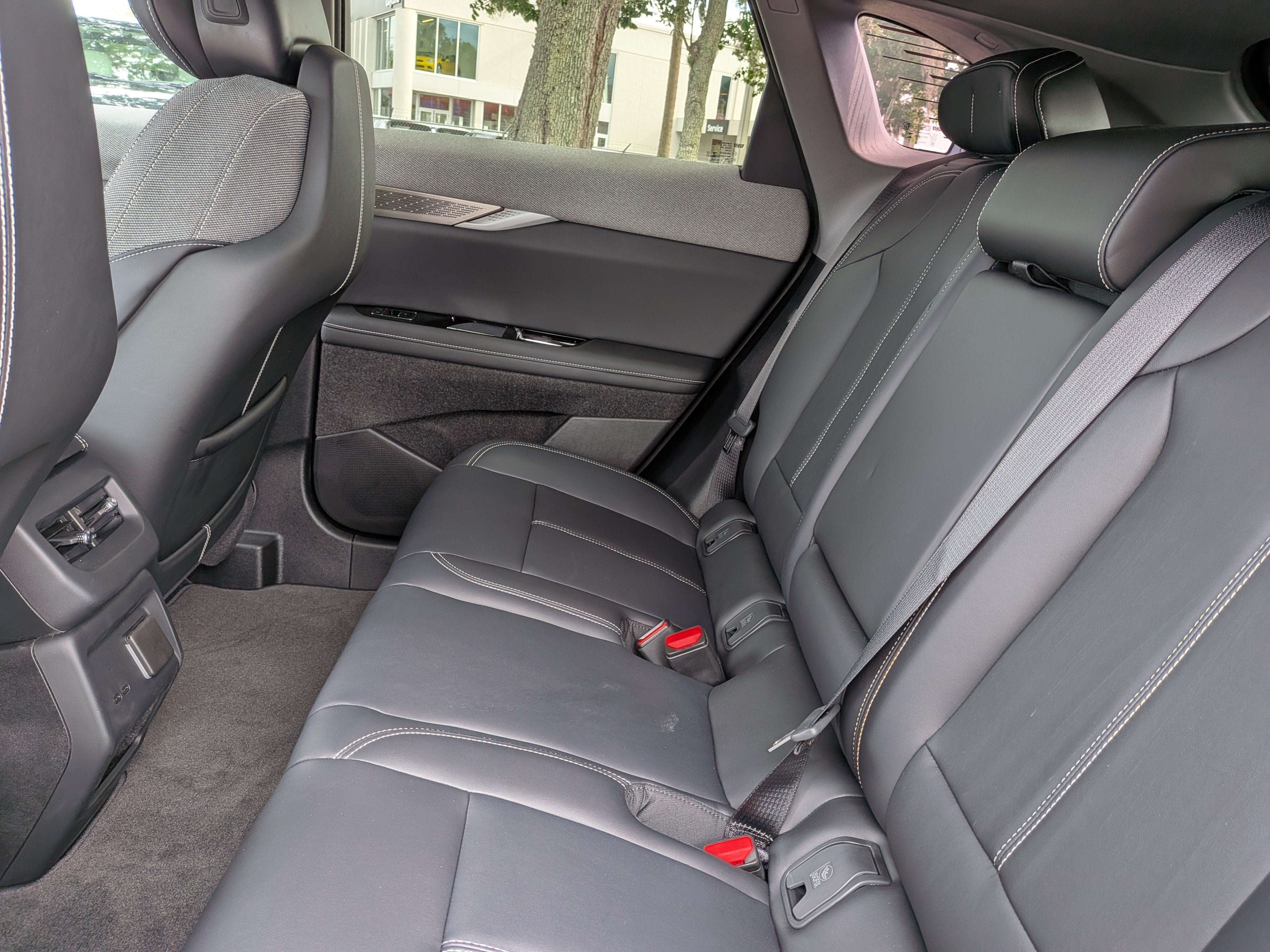 2027 Cadillac OPTIQ Luxury