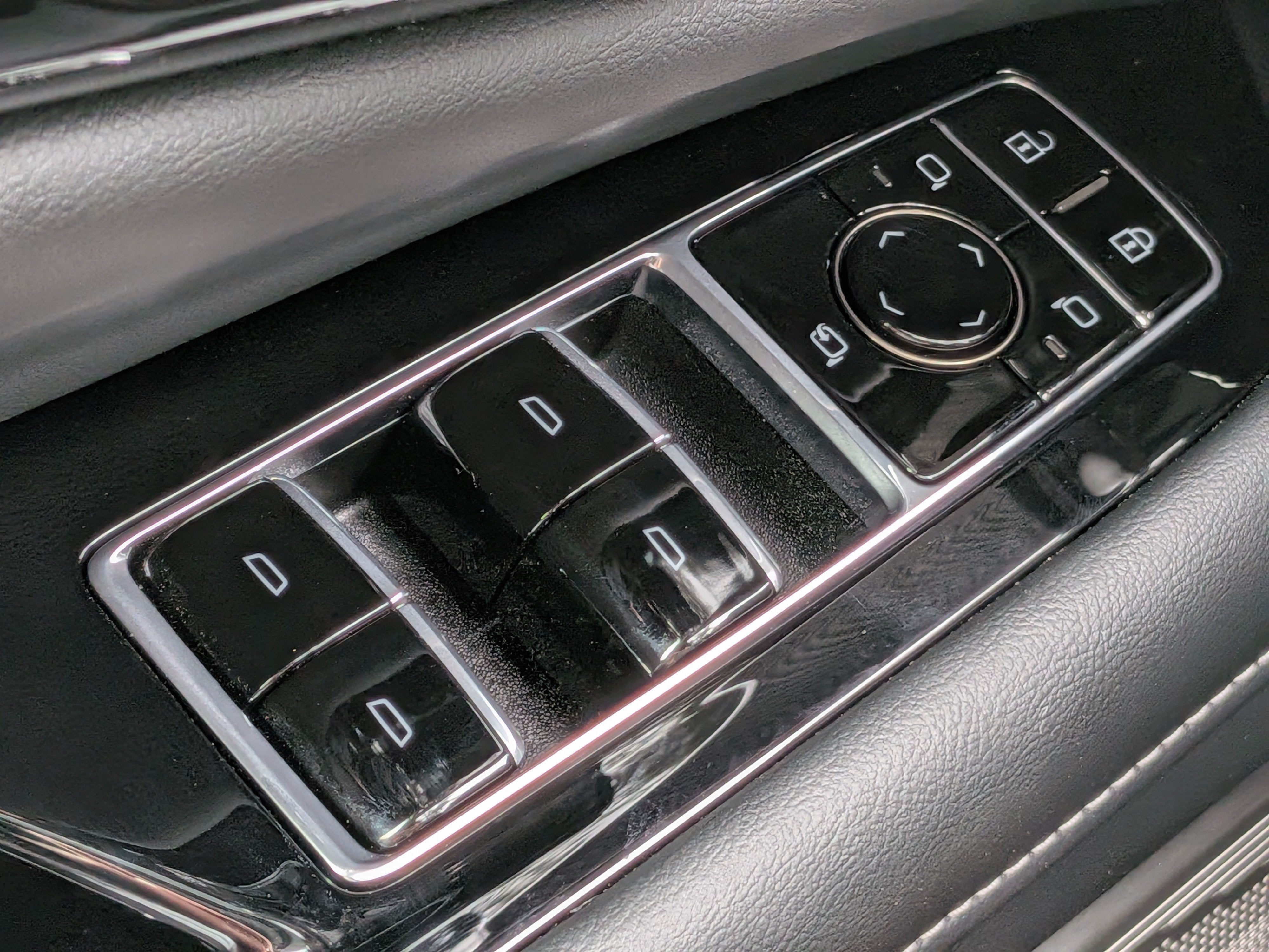2027 Cadillac OPTIQ Luxury