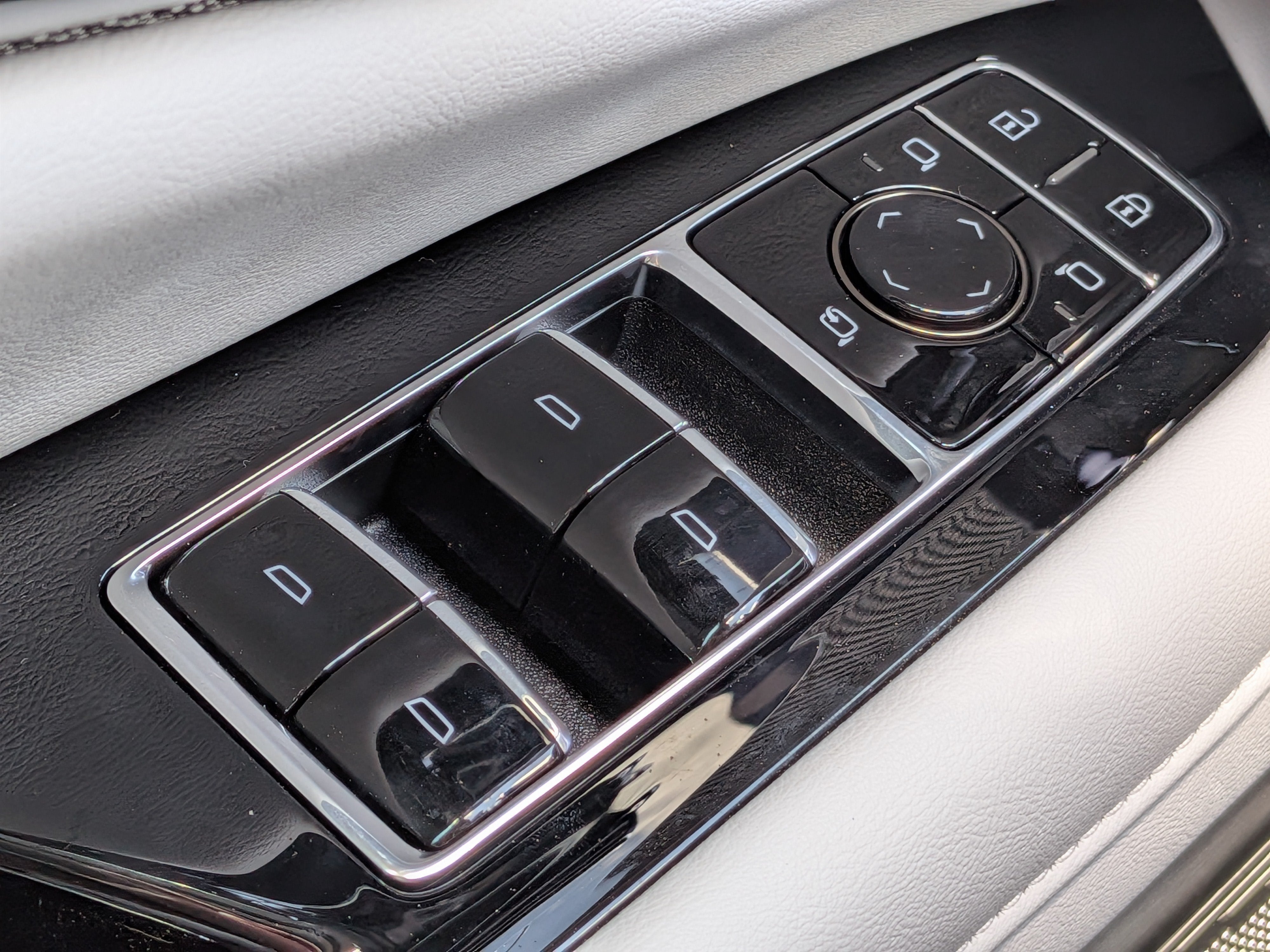 2027 Cadillac OPTIQ Sport