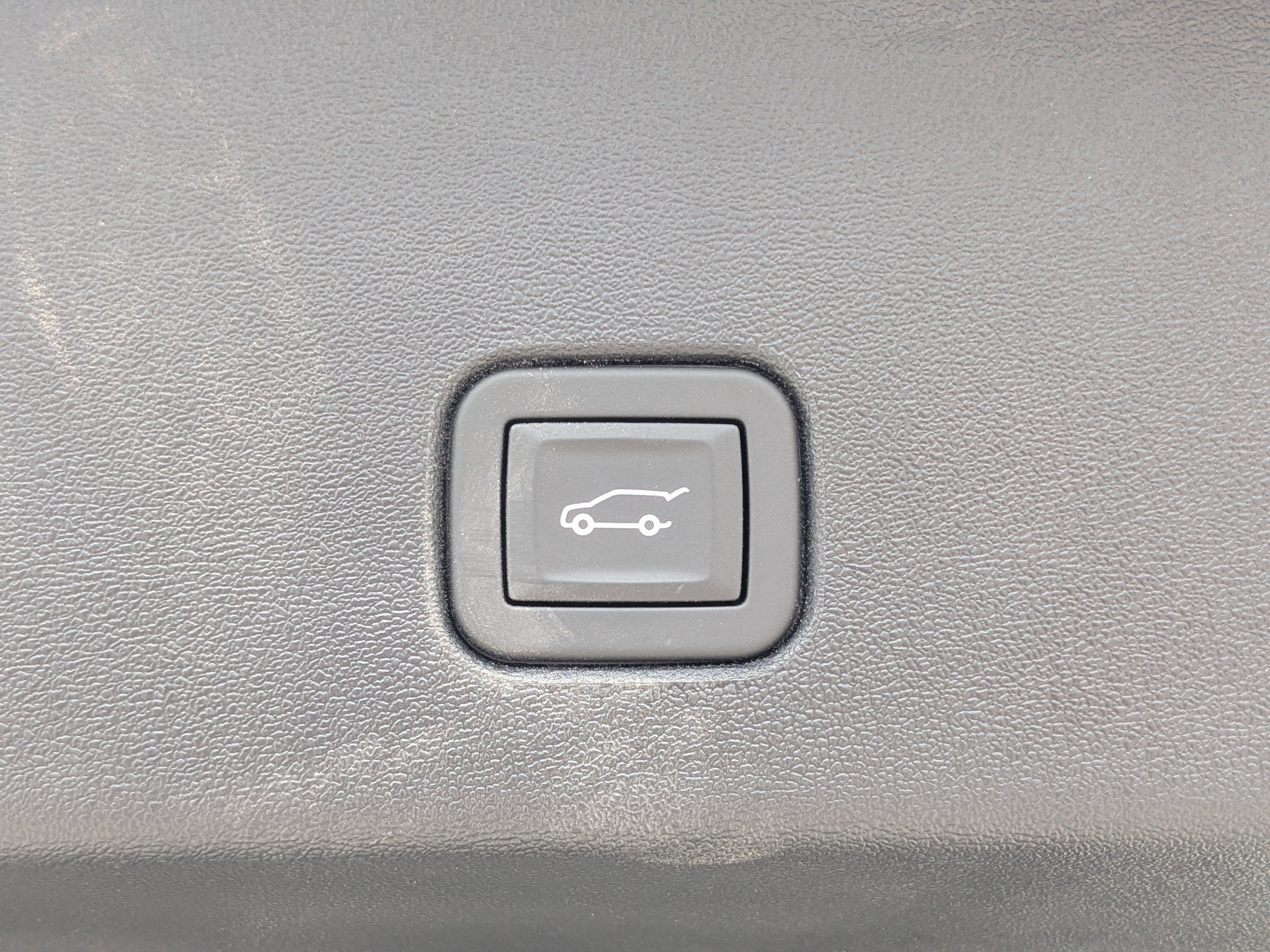 2025 Cadillac OPTIQ Sport 2