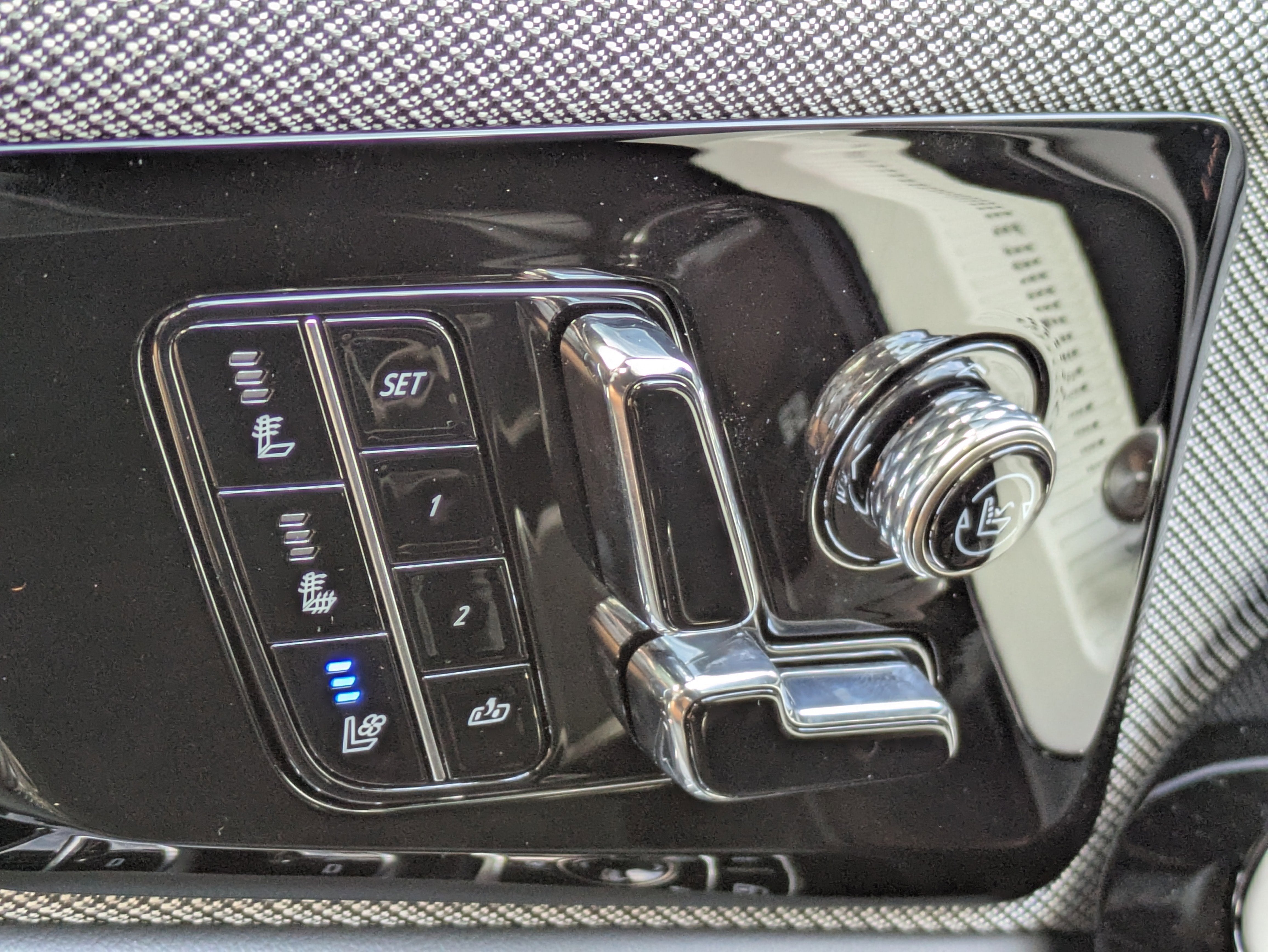 2025 Cadillac OPTIQ Sport 2