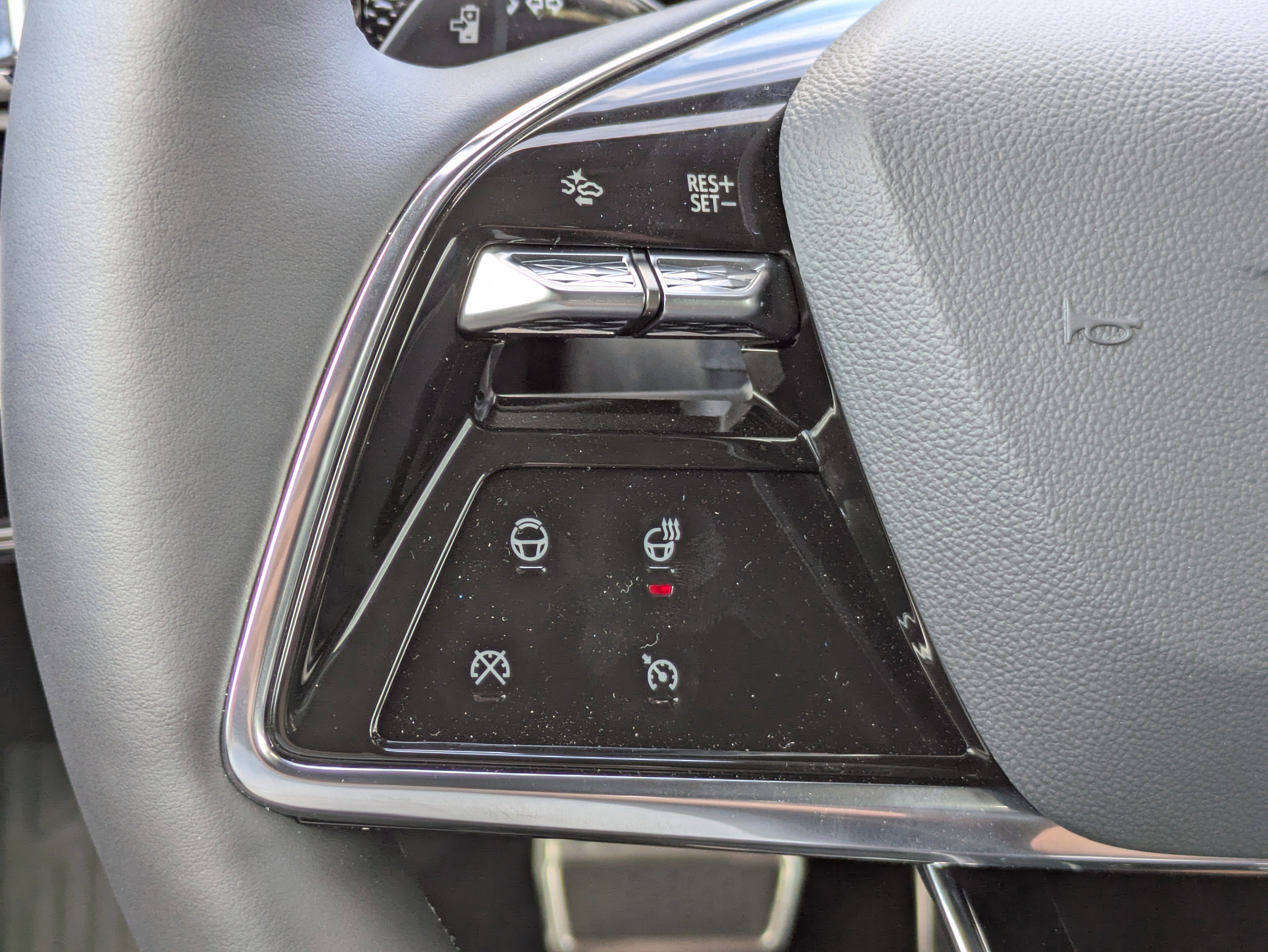 2025 Cadillac OPTIQ Sport 2