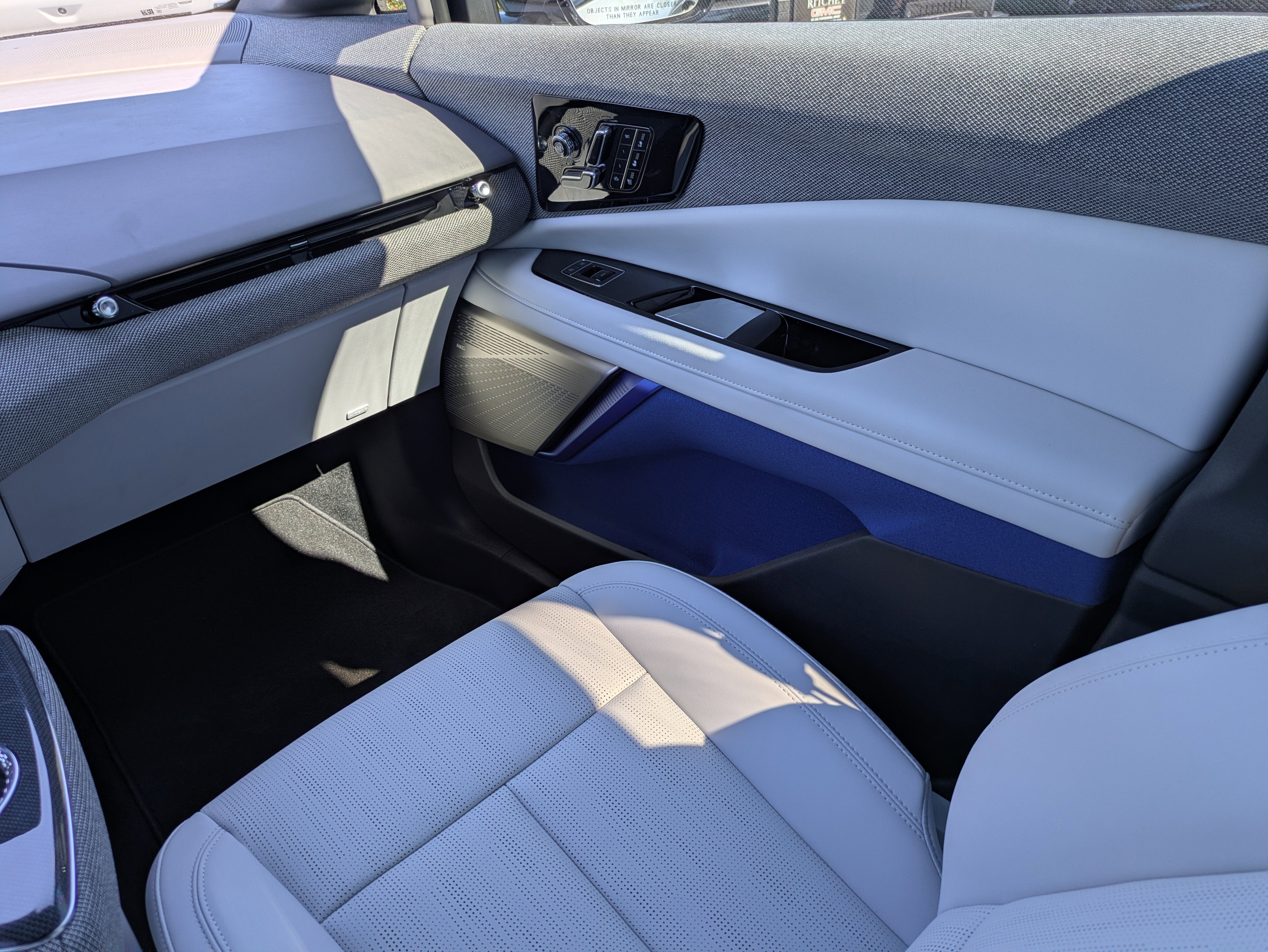 2025 Cadillac OPTIQ Sport 2