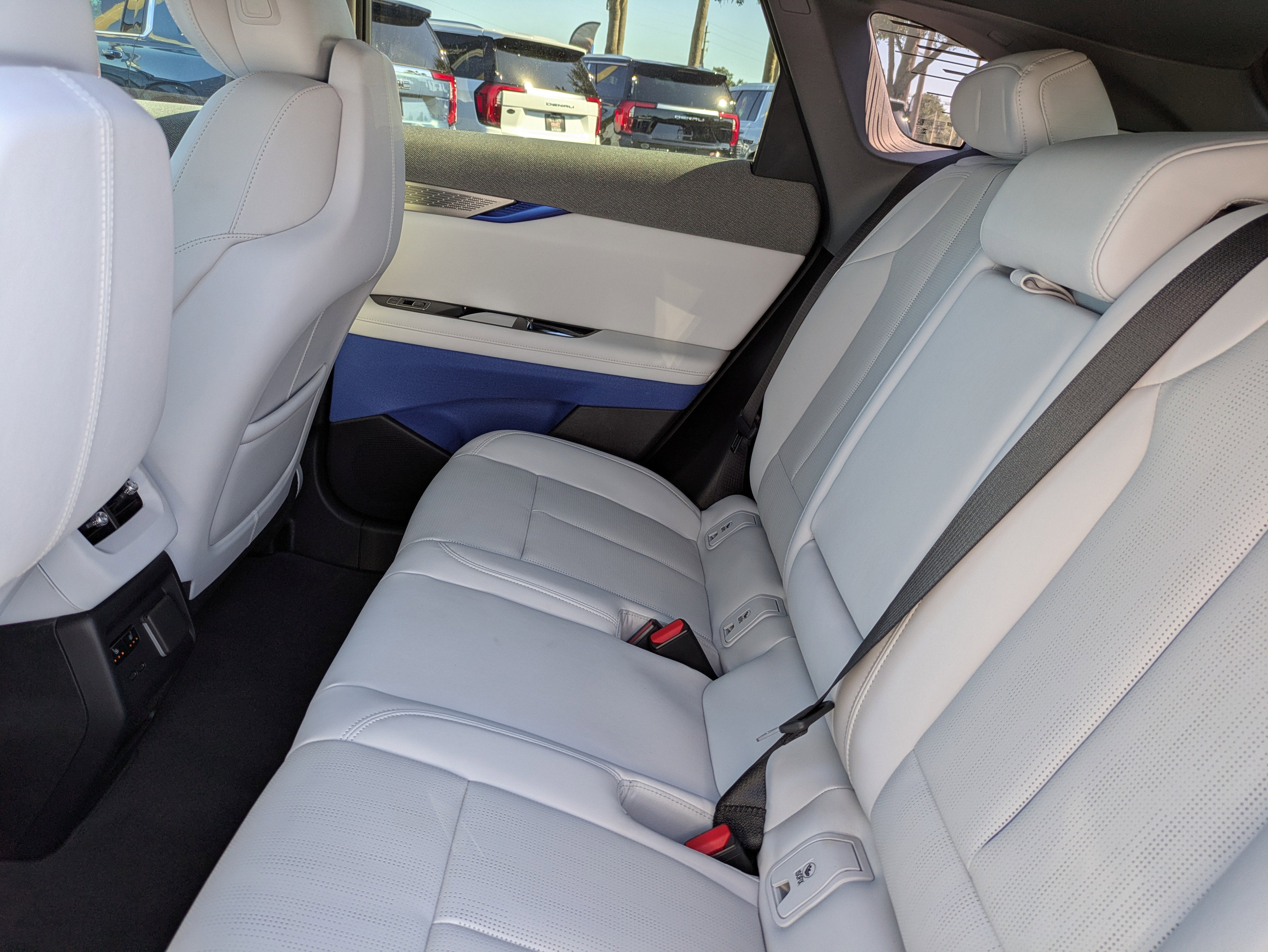 2025 Cadillac OPTIQ Sport 2