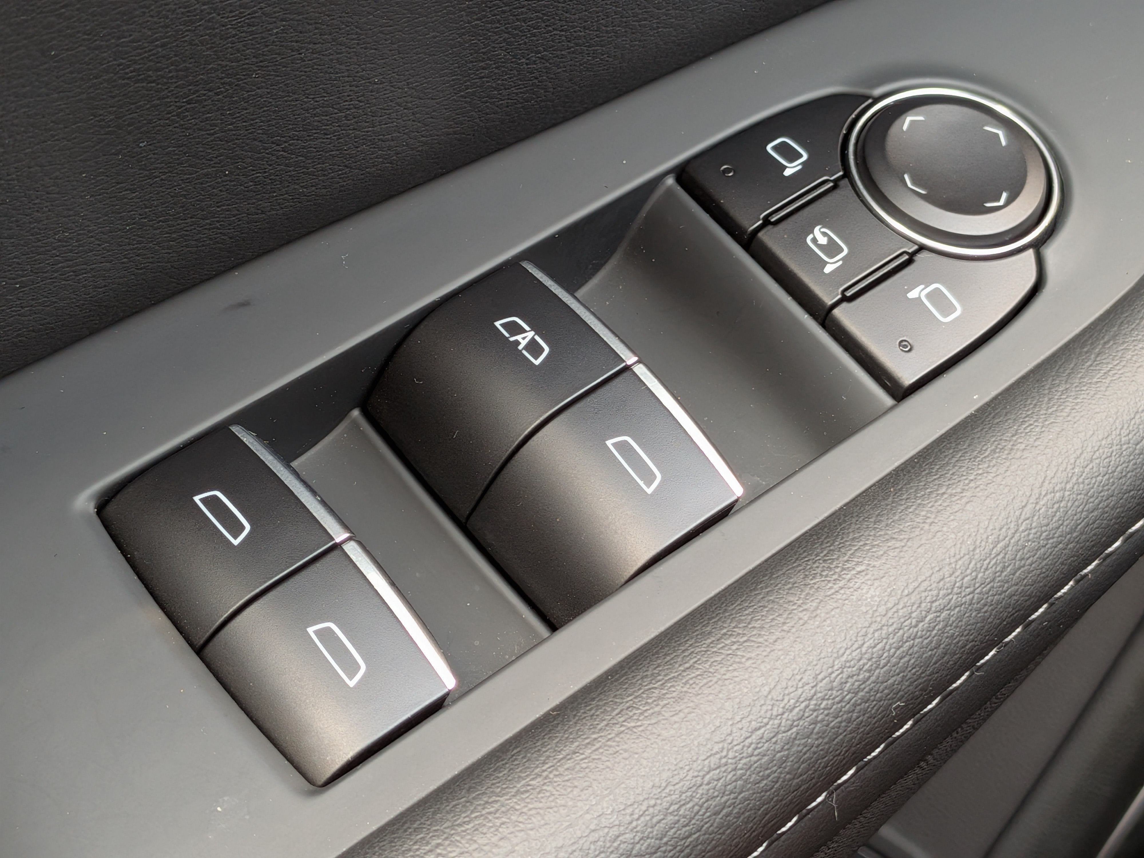 2025 Buick Enclave Sport Touring - Photo 23