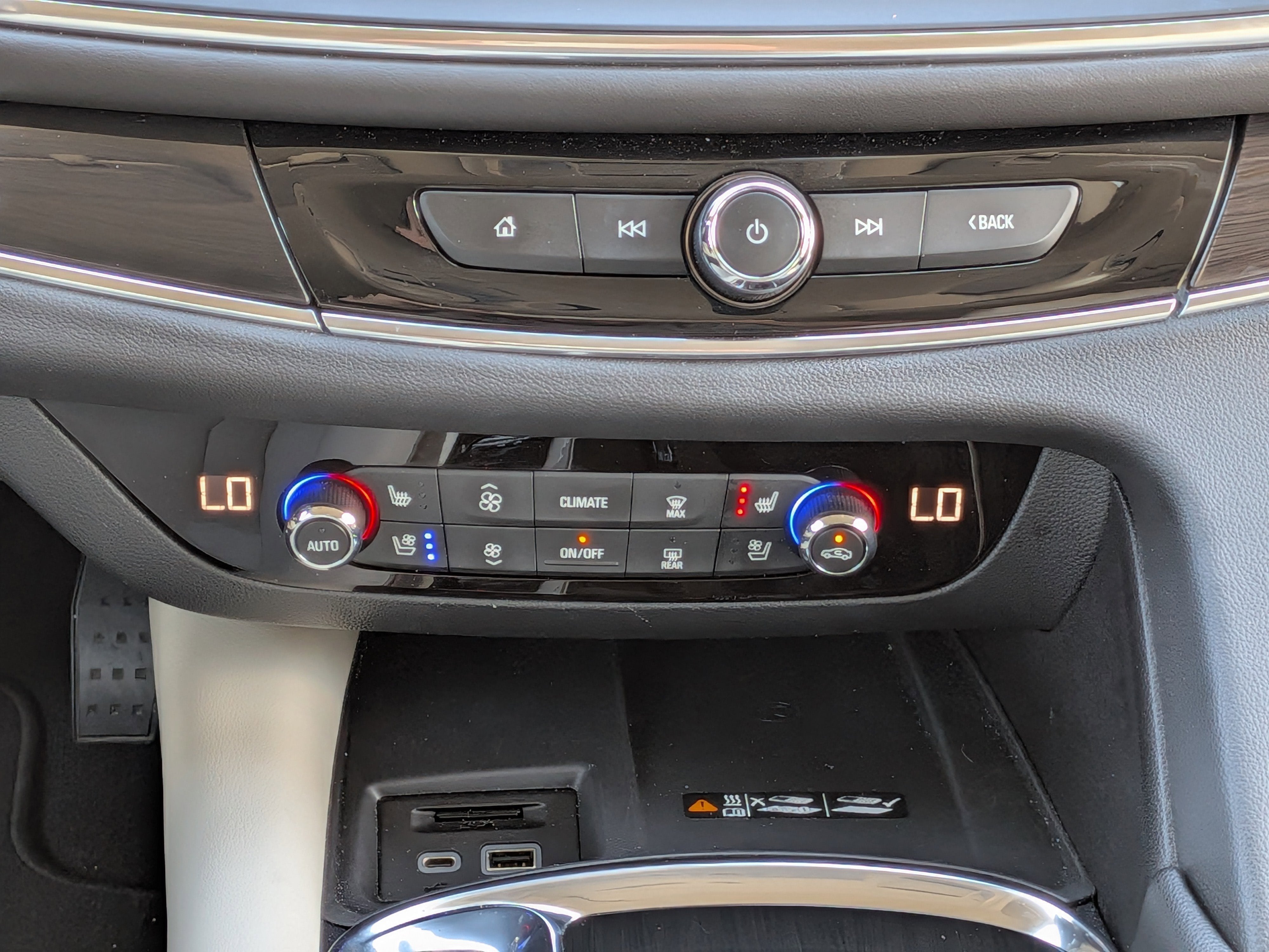 2023 Buick Enclave Premium