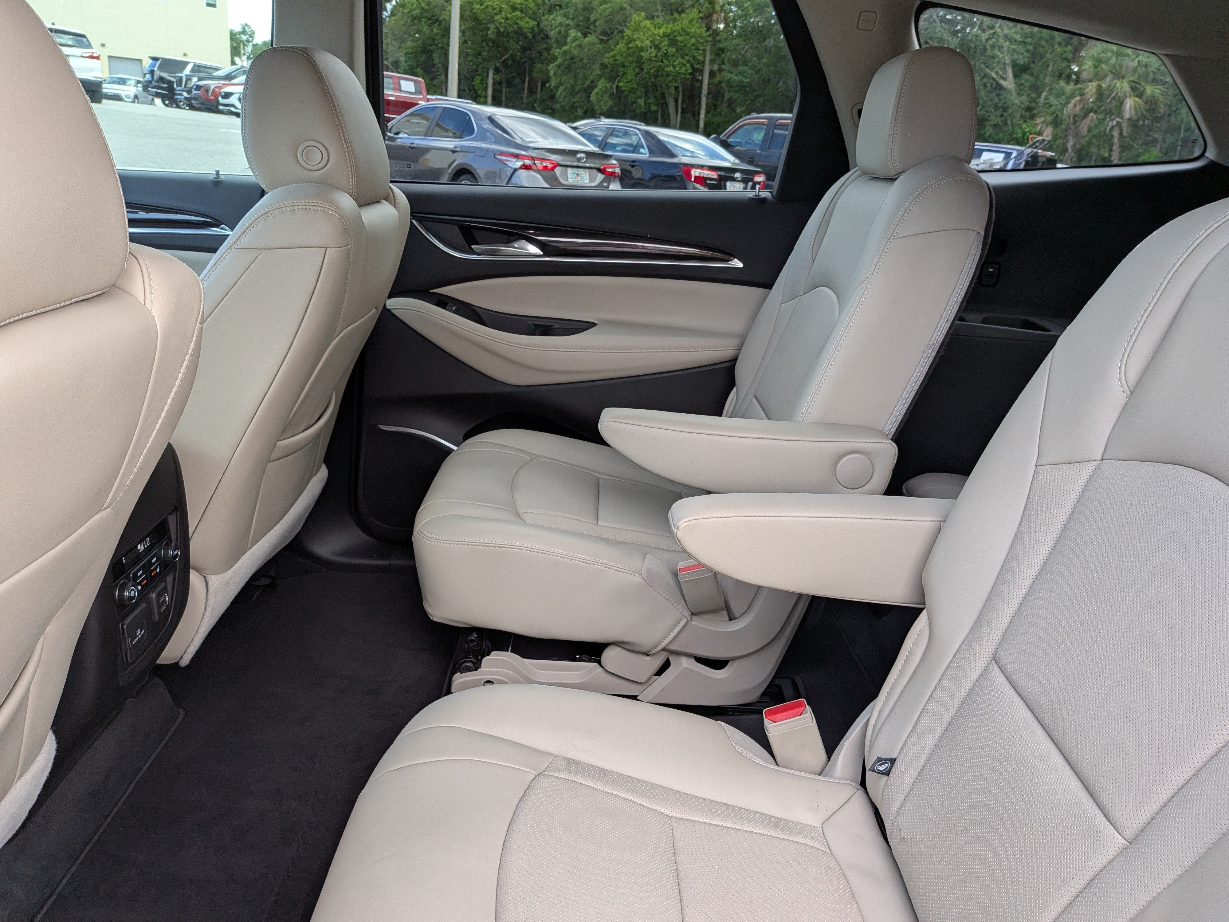 2019 Buick Enclave Premium - Photo 16