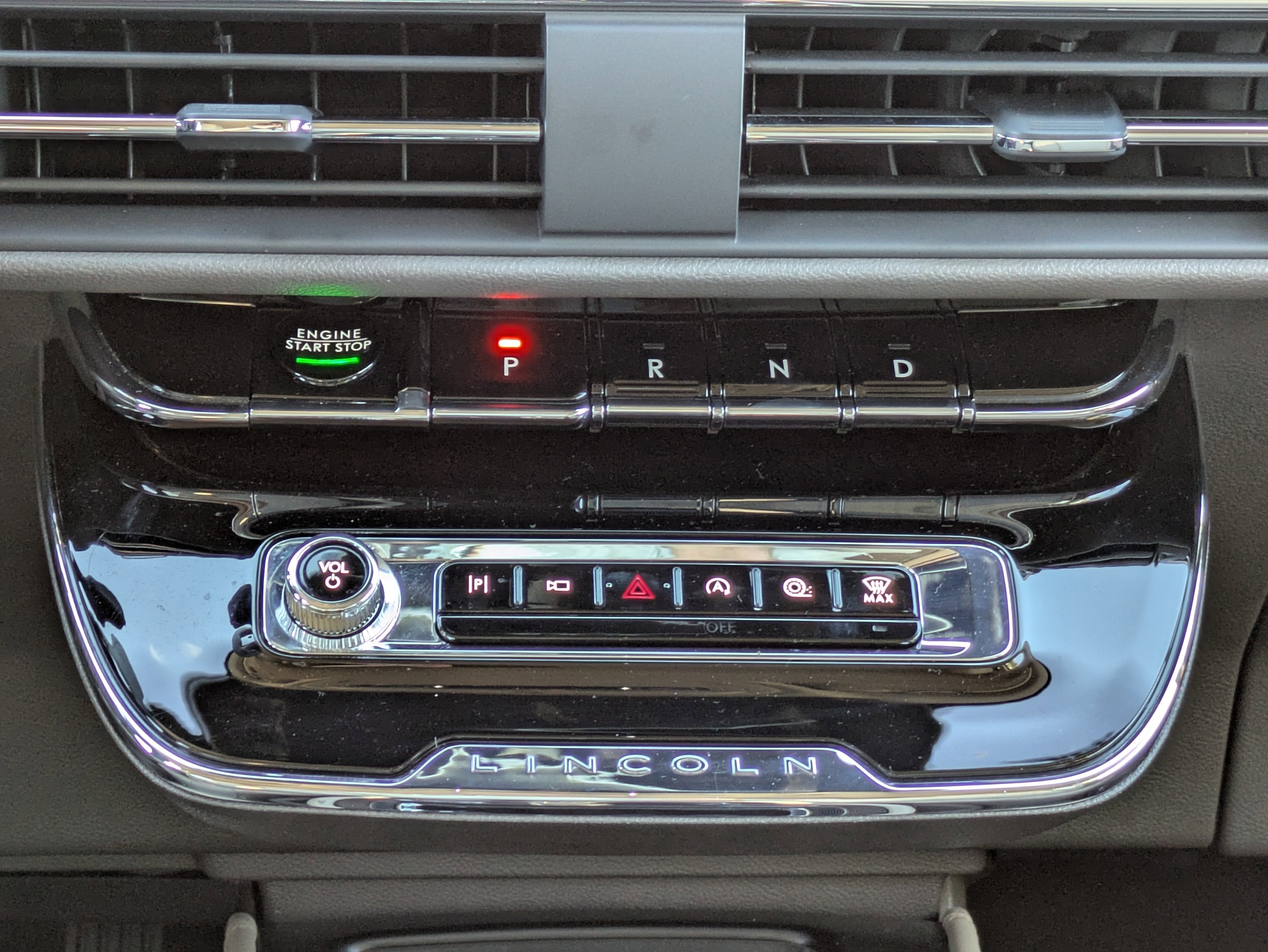 2023 Lincoln Corsair Standard