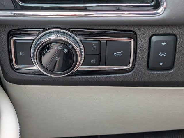2019 Lincoln Navigator L Black Label