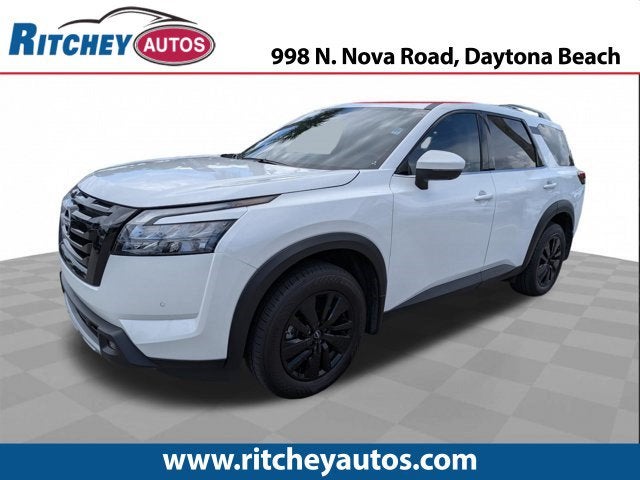 2025 Nissan Pathfinder SL FWD
