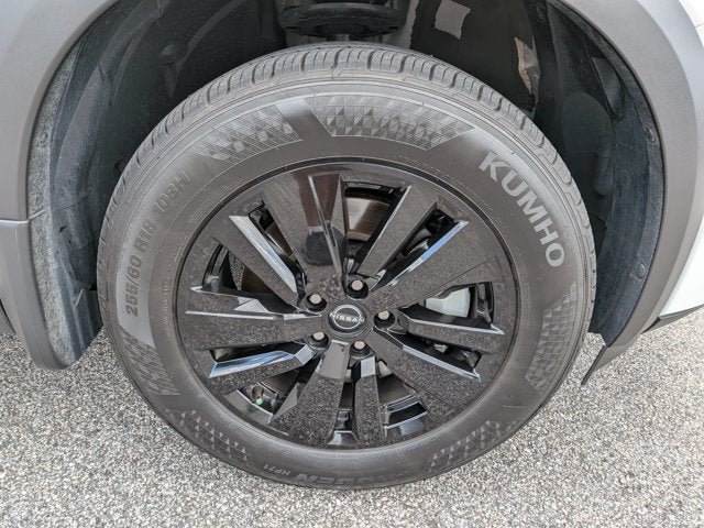 2025 Nissan Pathfinder SL FWD