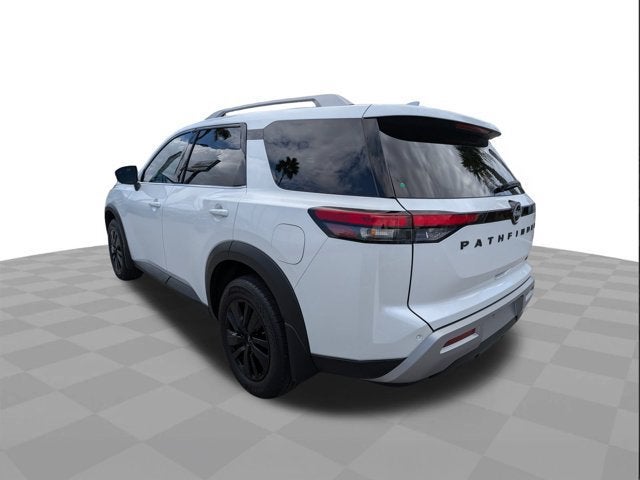 2025 Nissan Pathfinder SL FWD
