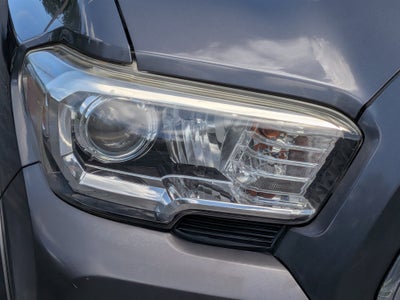 2018 Toyota Tacoma SR5 V6
