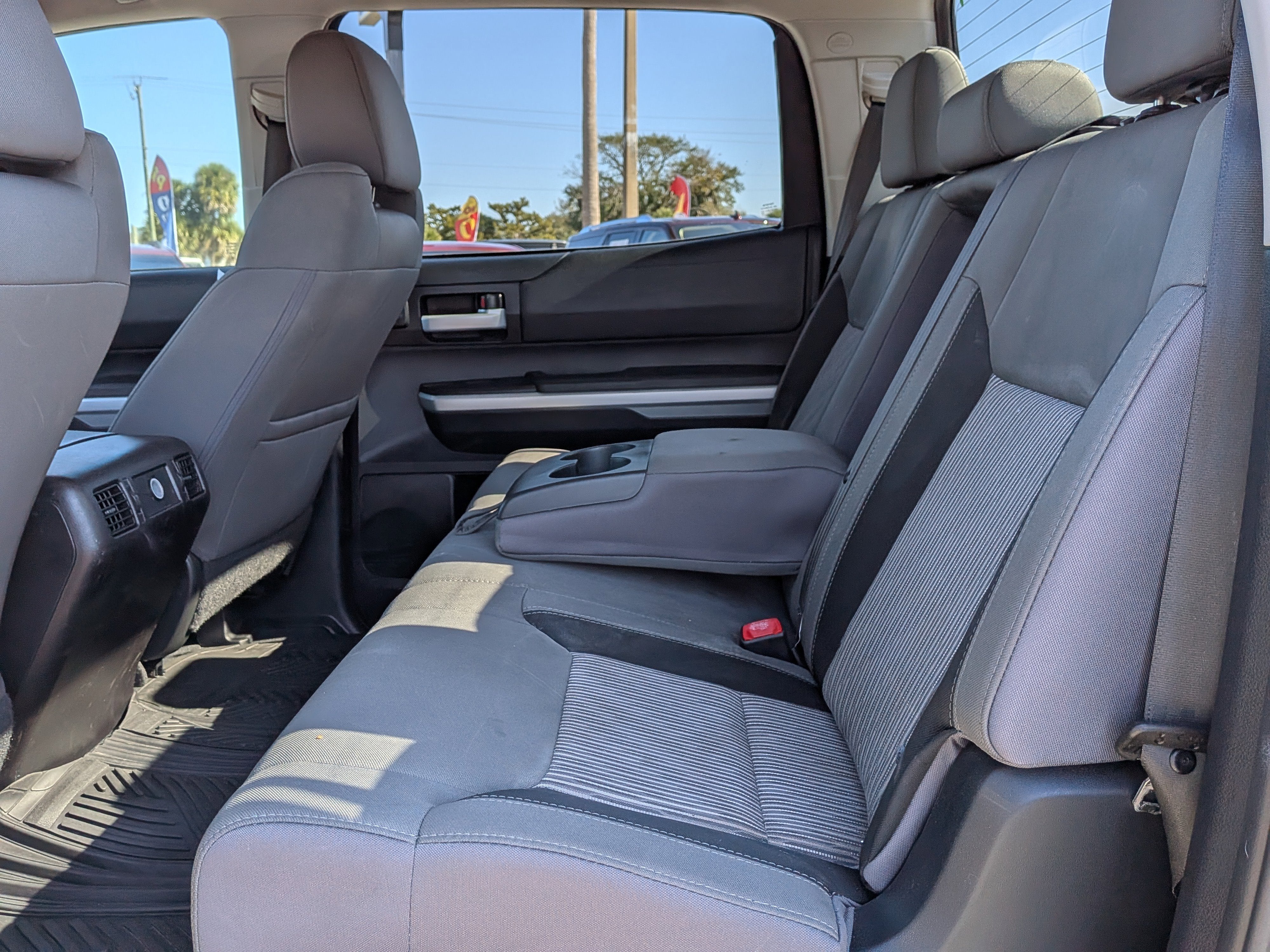 2015 Toyota Tundra SR5 5.7L V8