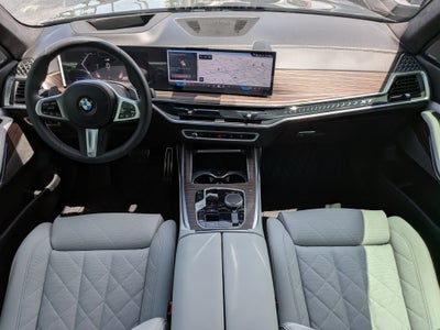 2026 BMW X7 xDrive40i