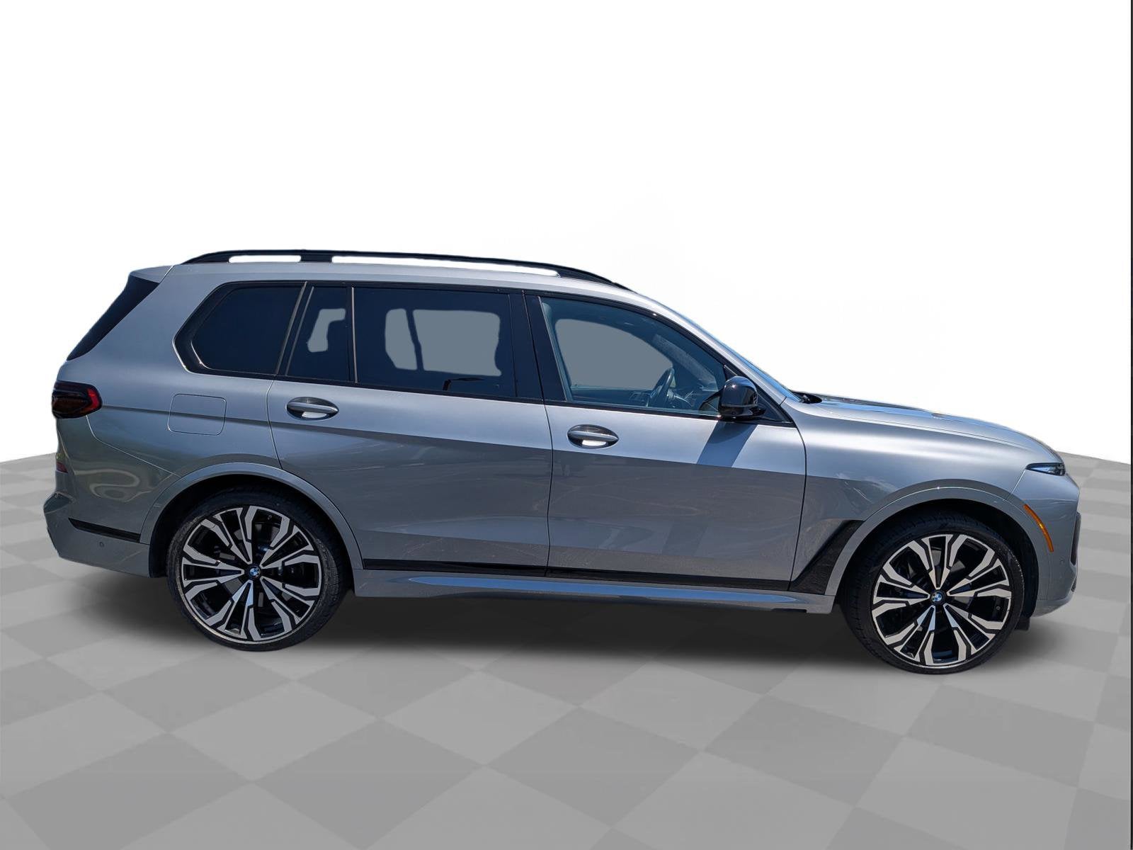 2024 BMW X7 M60i