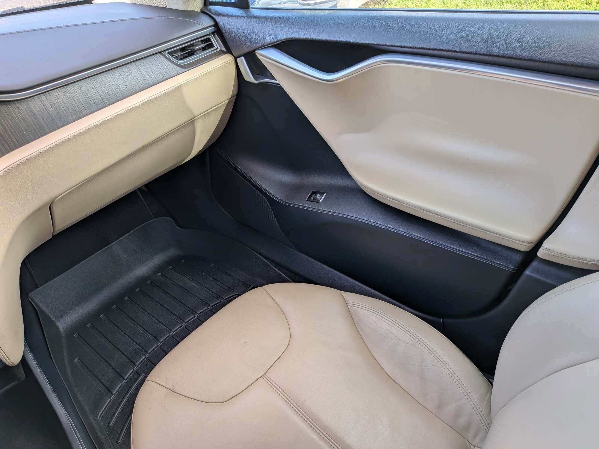 2013 Tesla Model S Base