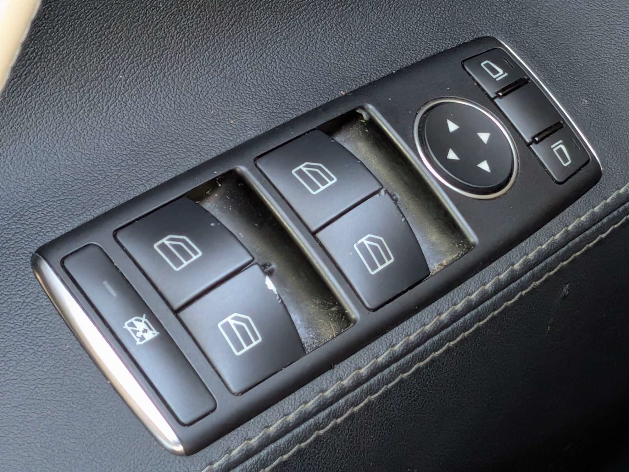 2013 Tesla Model S Base