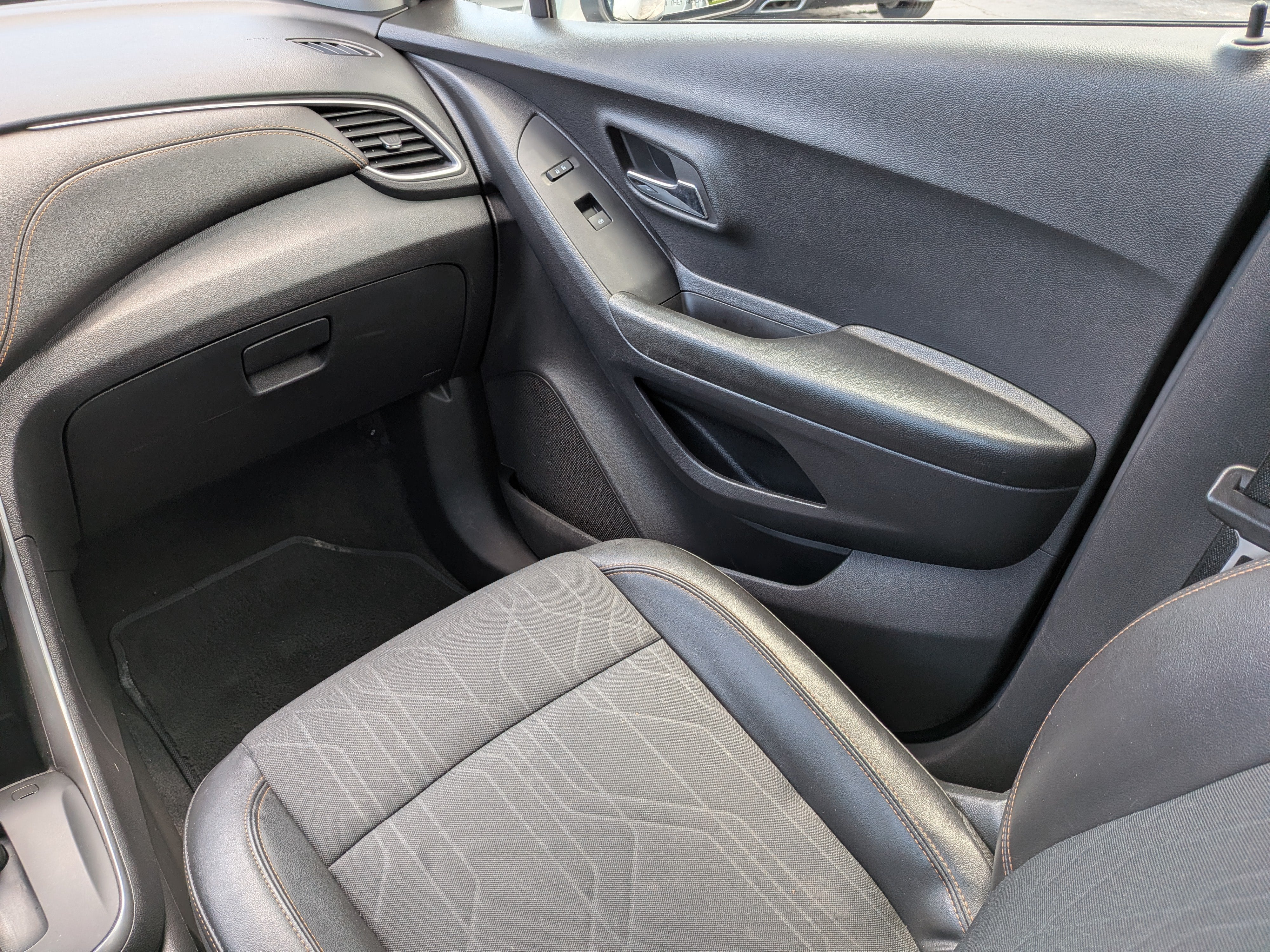 2022 Chevrolet Trax LT - Photo 15