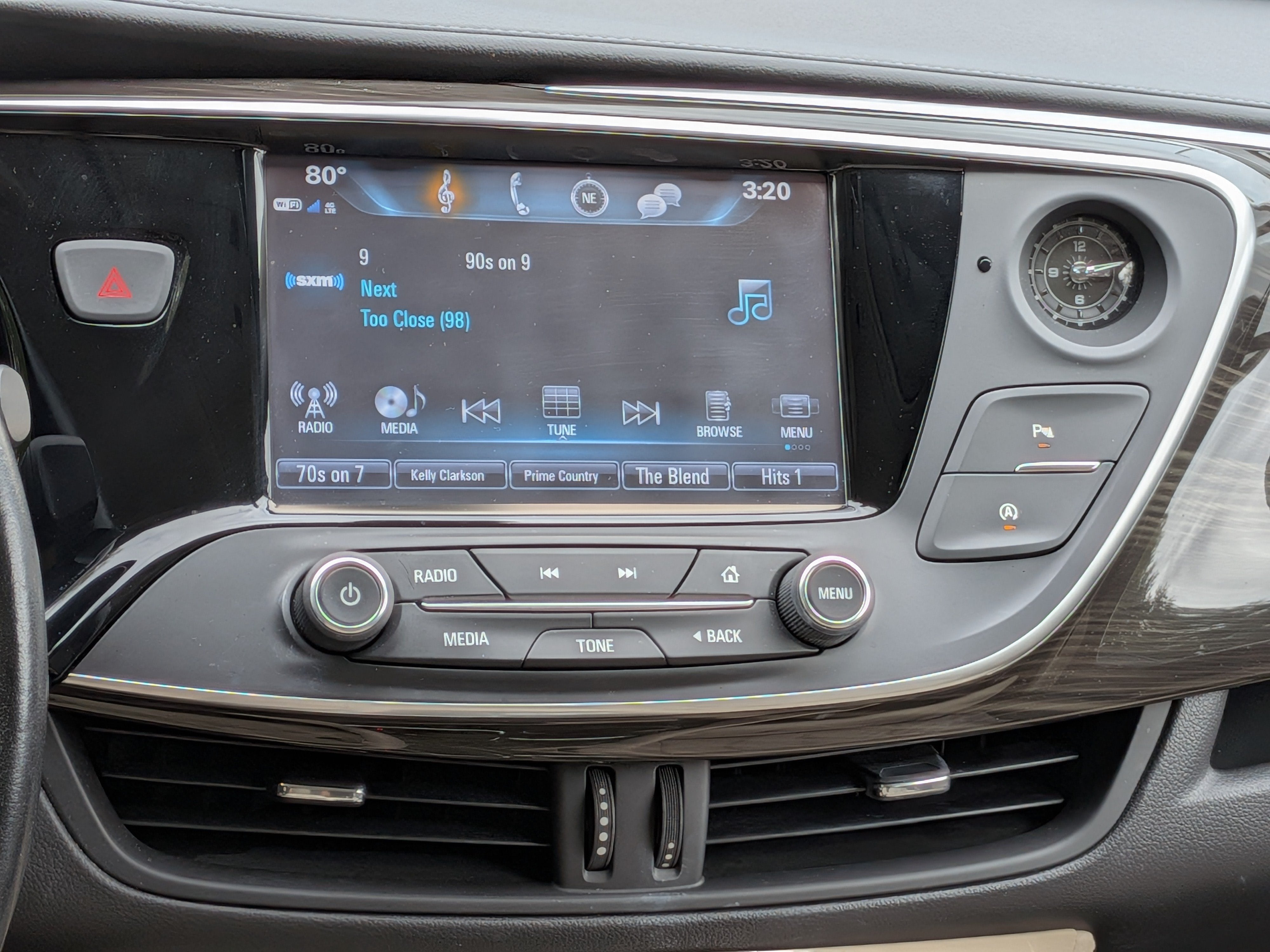 2020 Buick Envision Essence