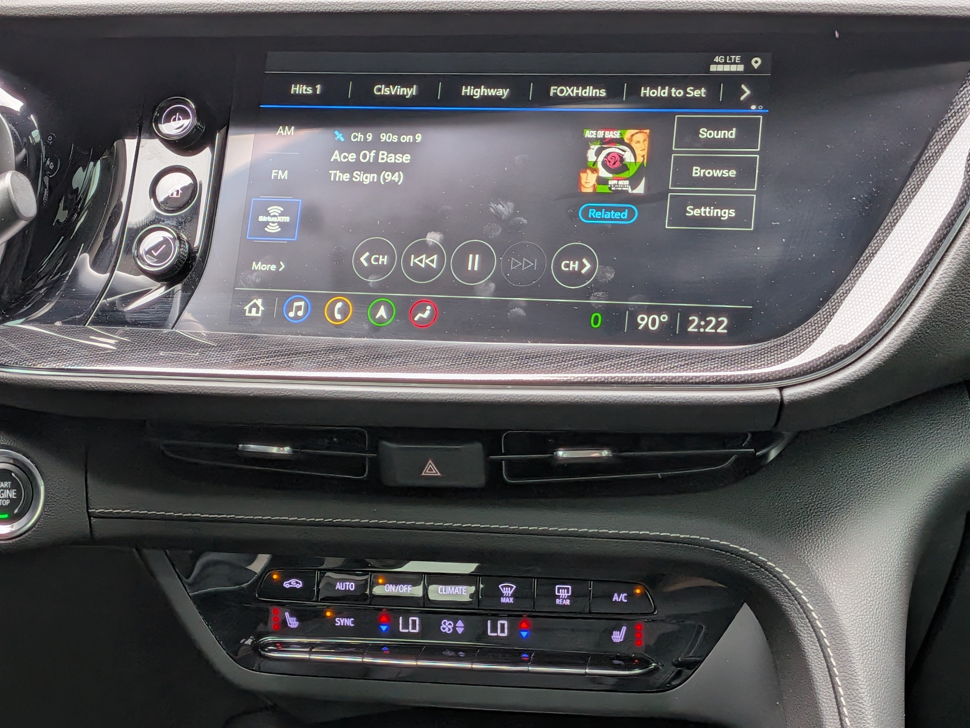 2022 Buick Envision Essence