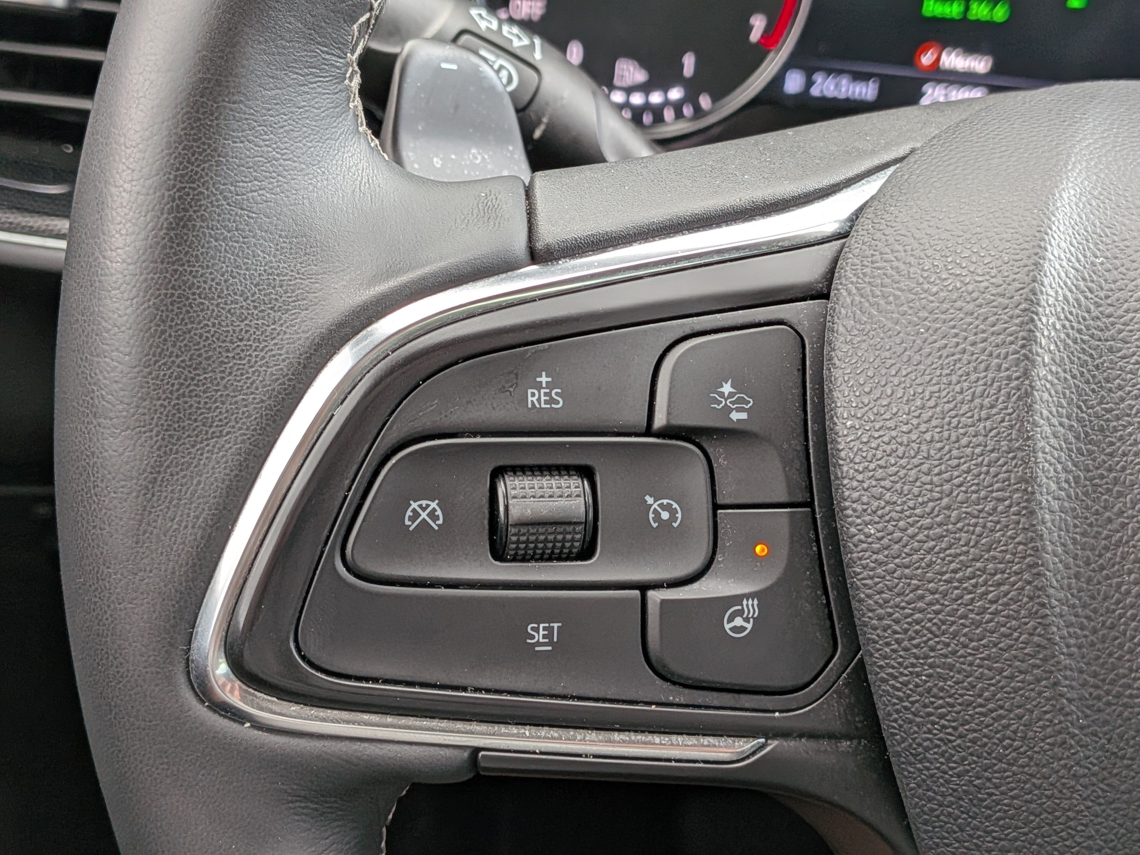 2023 Buick Envision Essence - Photo 25
