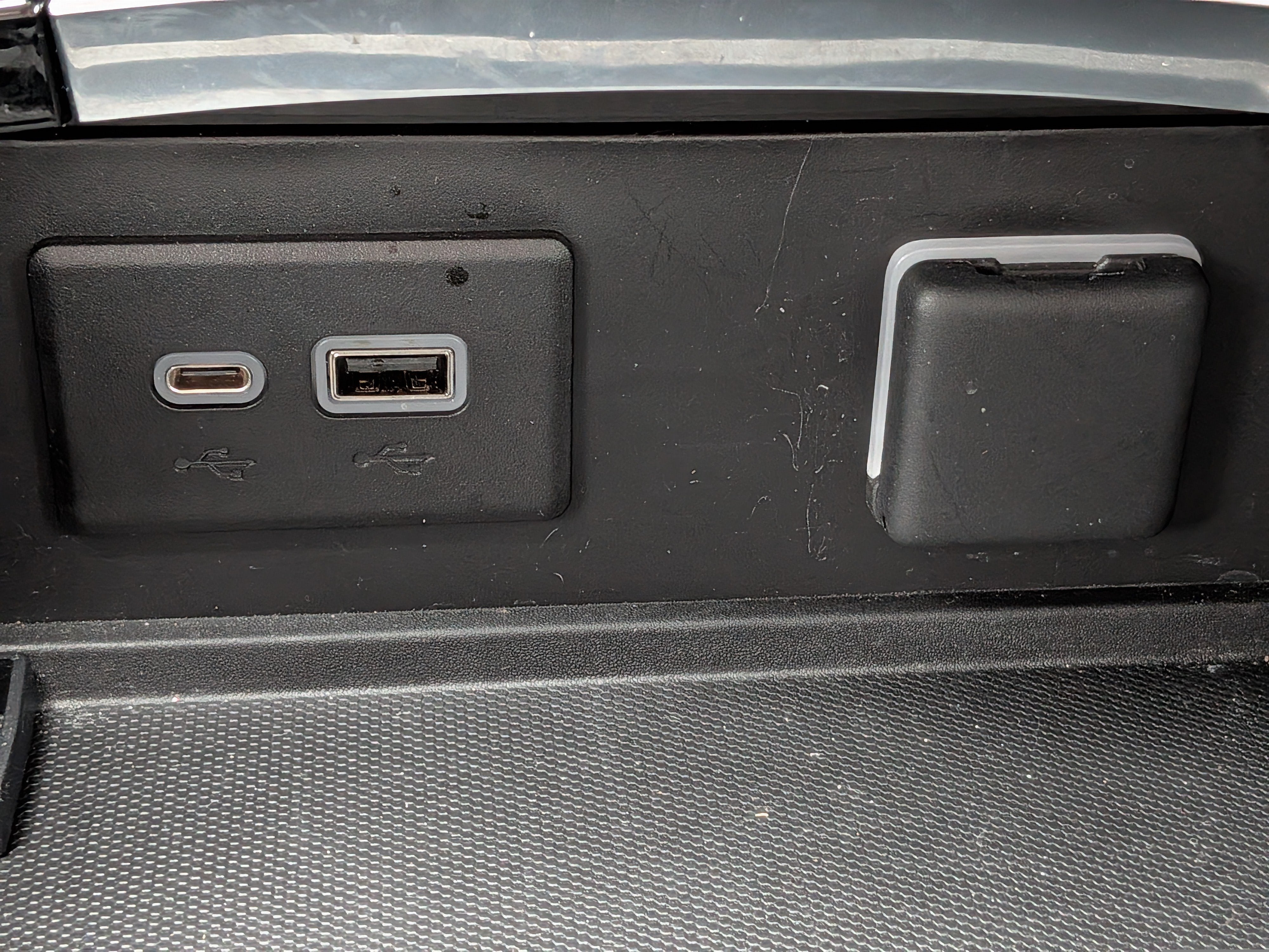 2023 Buick Envision Essence - Photo 28