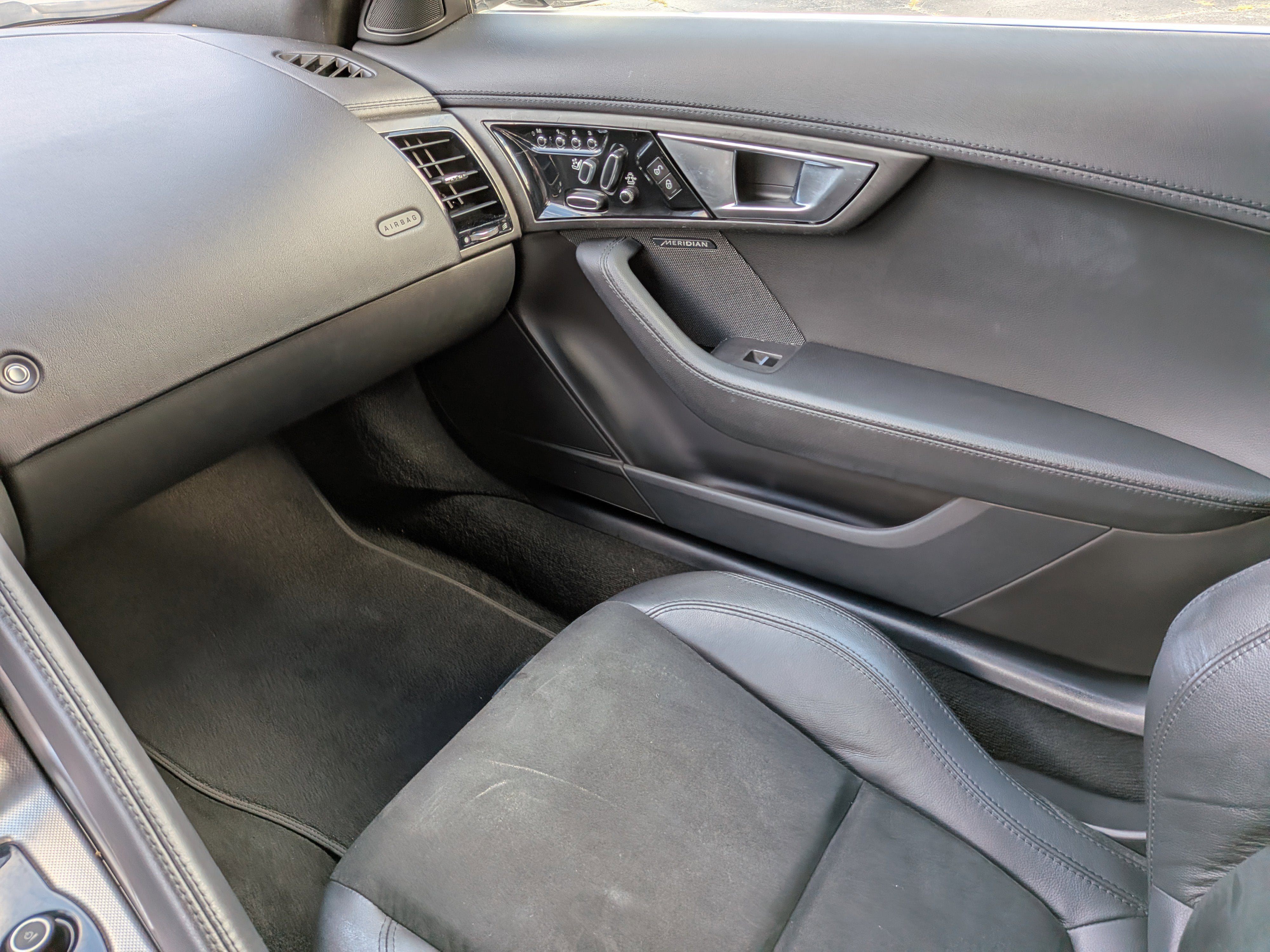 2015 Jaguar F-TYPE V6