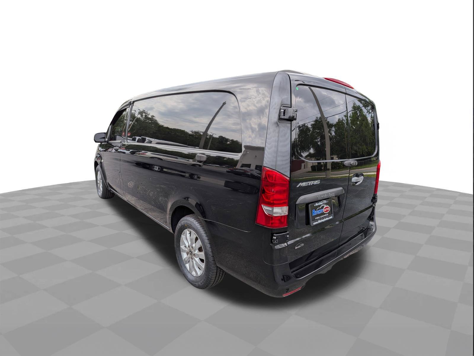 2021 Mercedes-Benz Metris Base