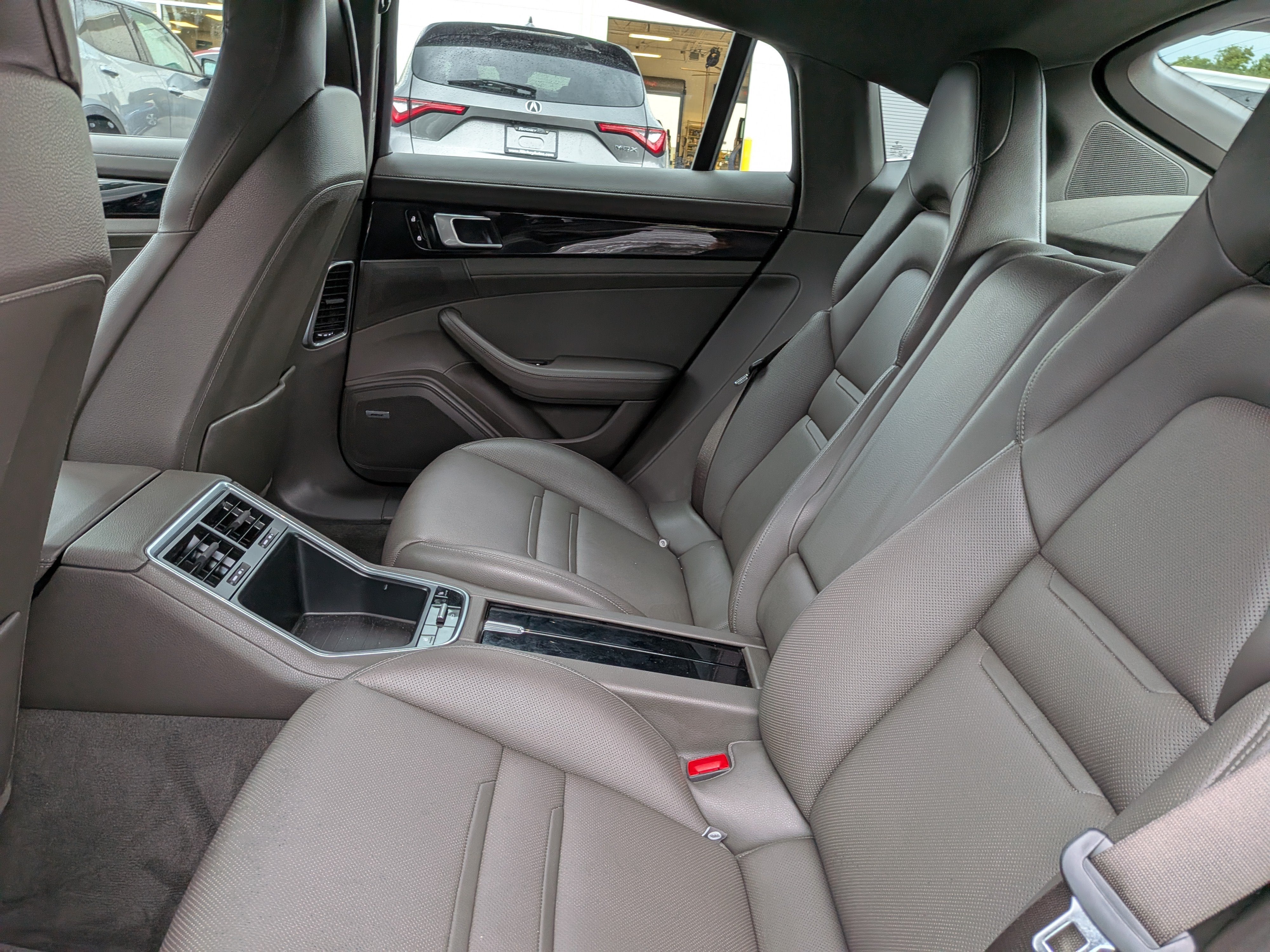 2019 Porsche Panamera 4