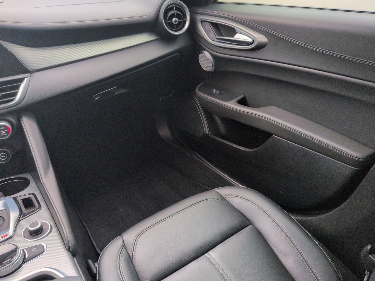 2024 Alfa Romeo Giulia Ti RWD