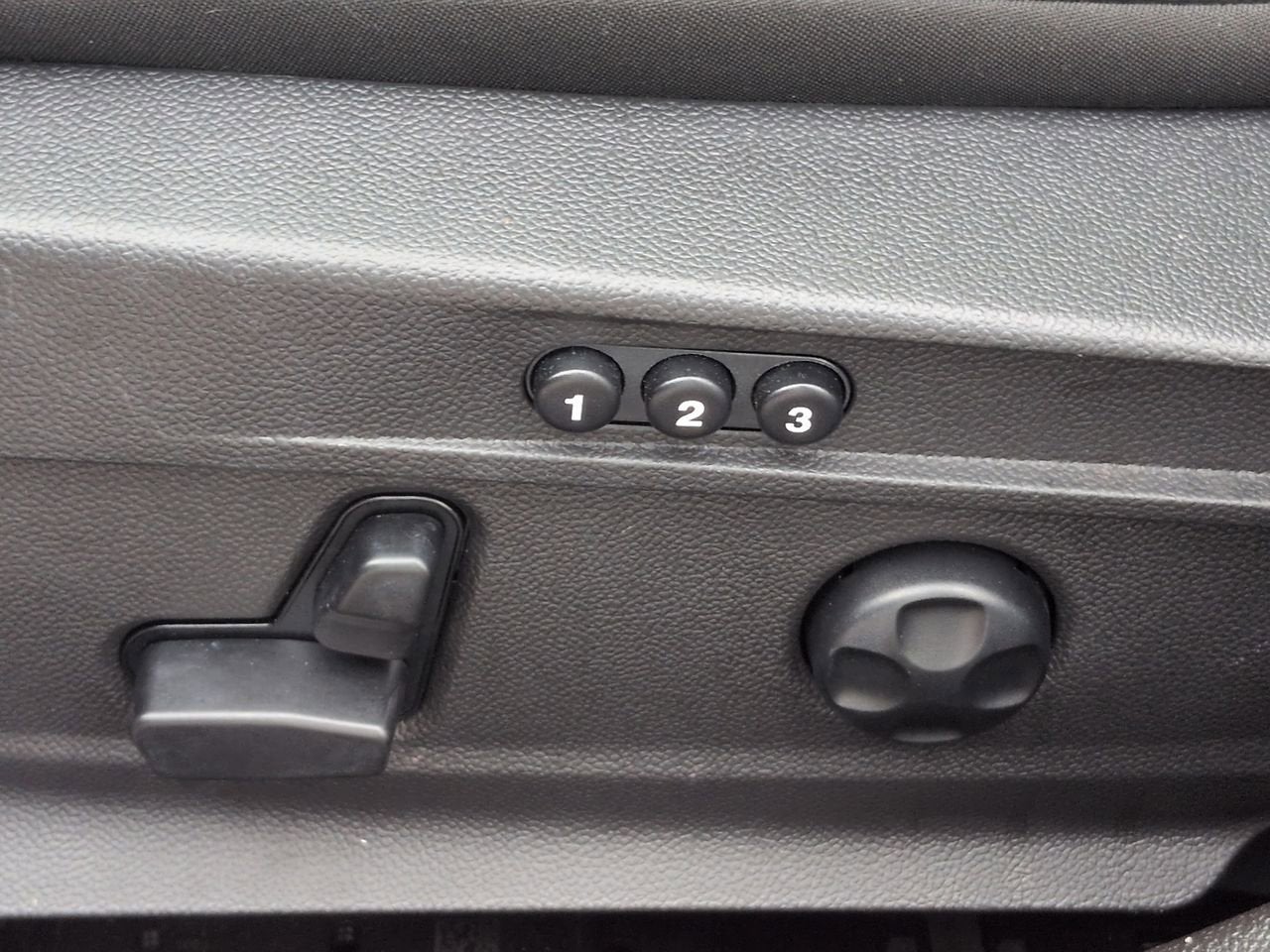 2024 Alfa Romeo Giulia Ti RWD