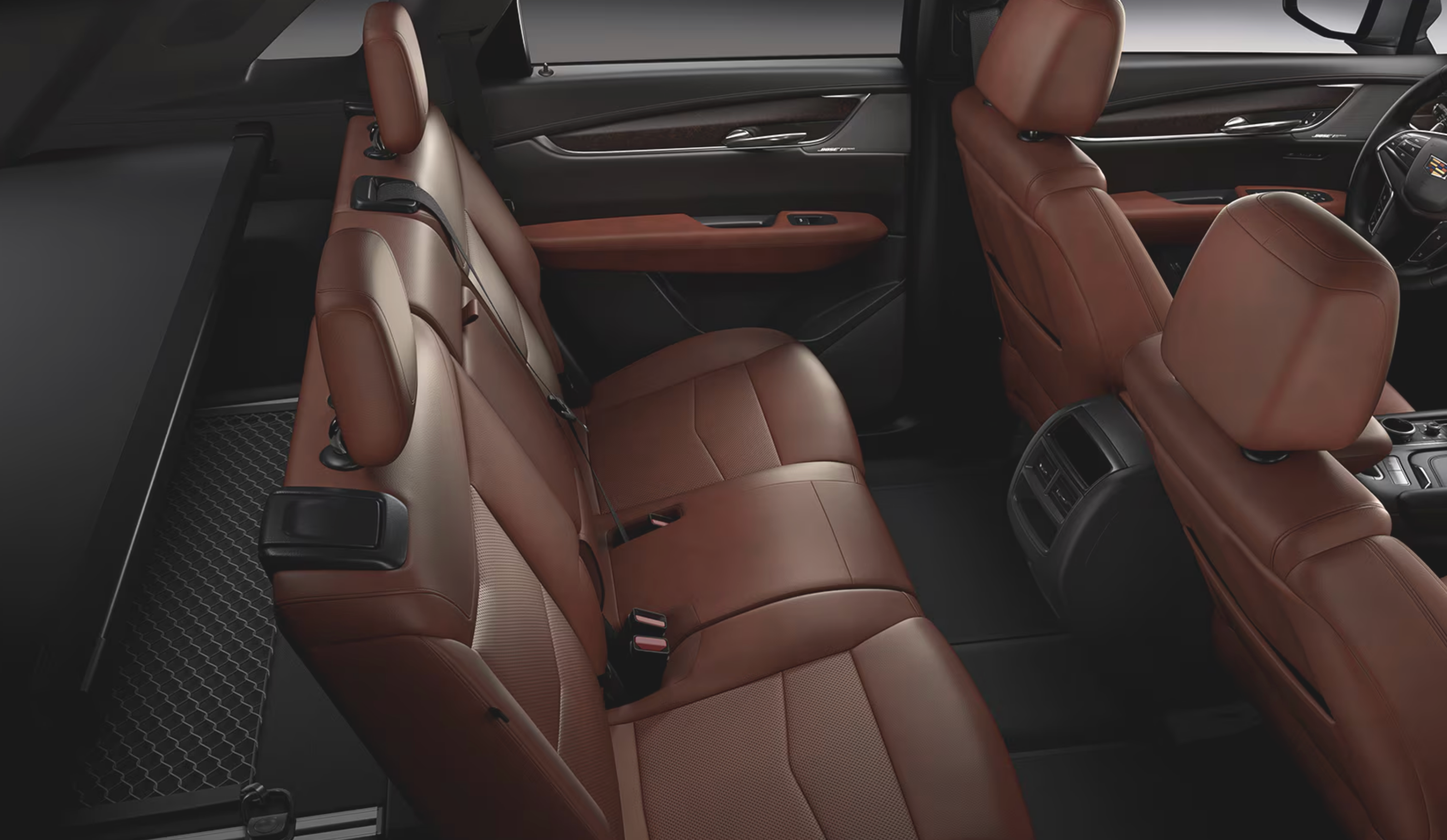2025 cadillac xt5 cargo space